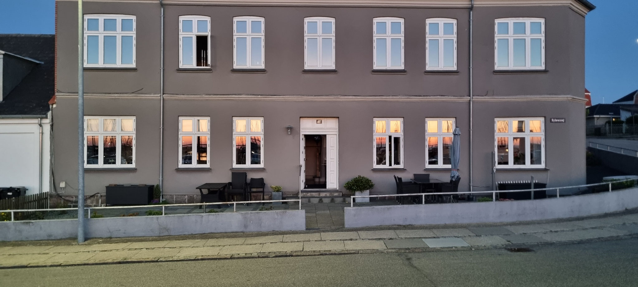 Super schön die Spiegelungen in den Fenstern