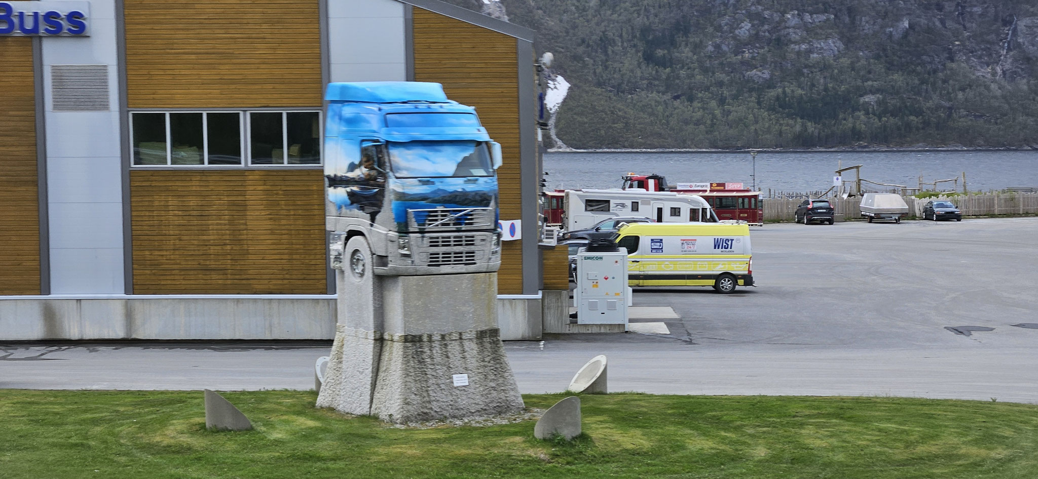 Den Truck kennen wir...