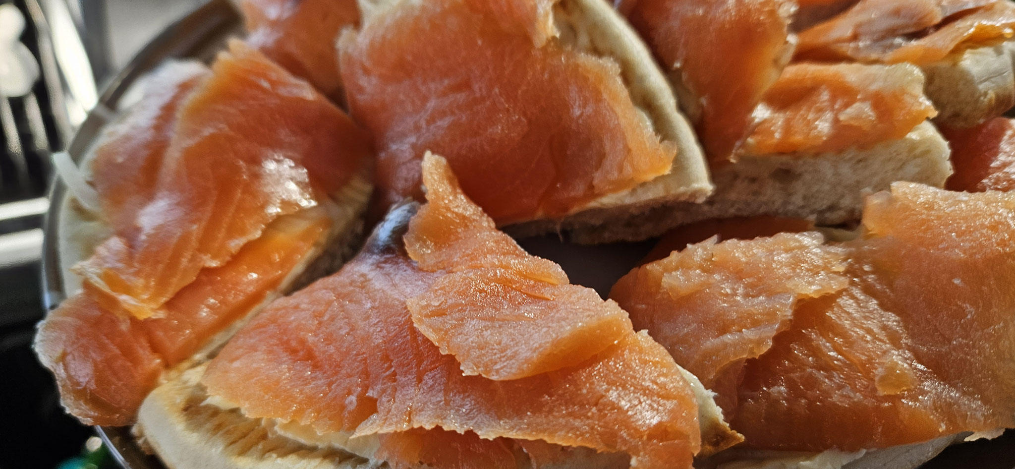 Lachsbrötli zum Mittagessen - ein Muss