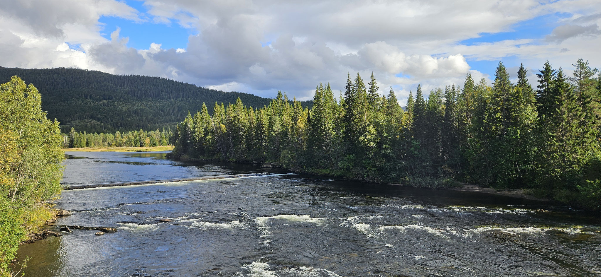 ..immer noch am Fluss Namsen