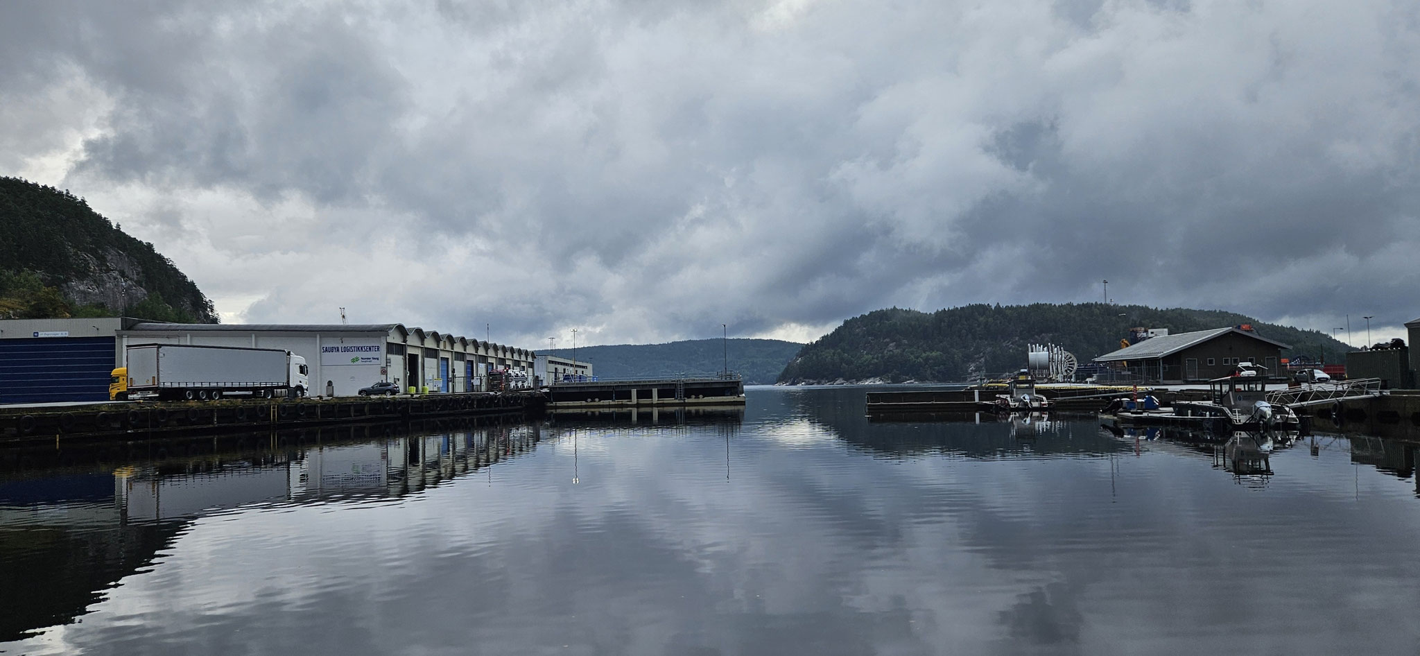 Meer/Sund direkt am Stellplatz
