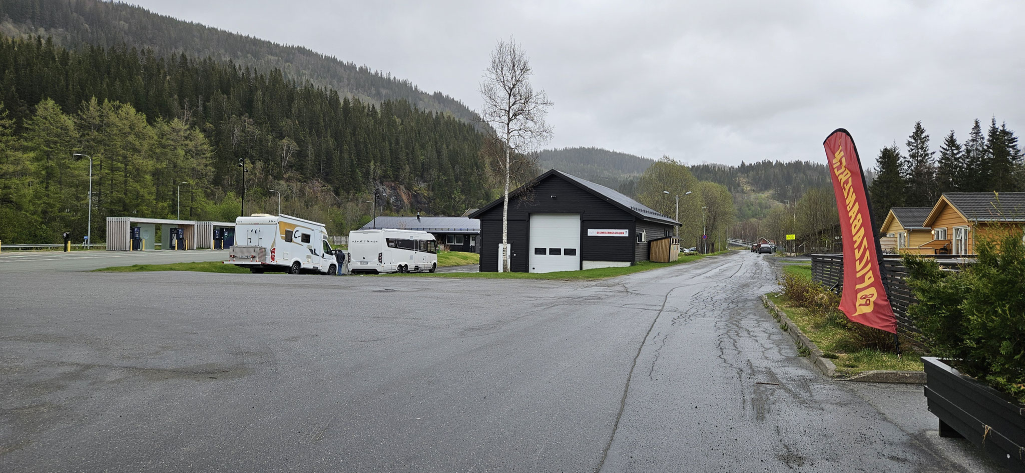 Rasch noch im Konvoi an die Sanistation