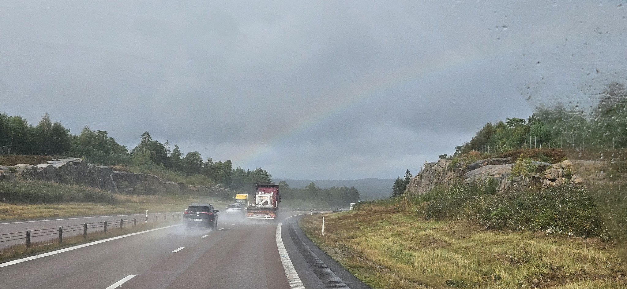 Der erste Regenbogen kurz vor Norwegen