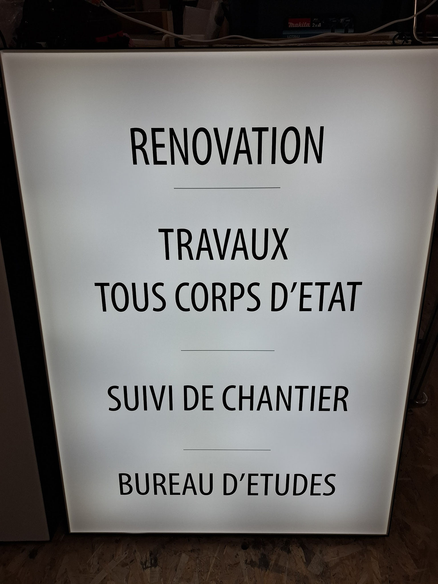 Impression sur toile backlight dans caisson lumineux