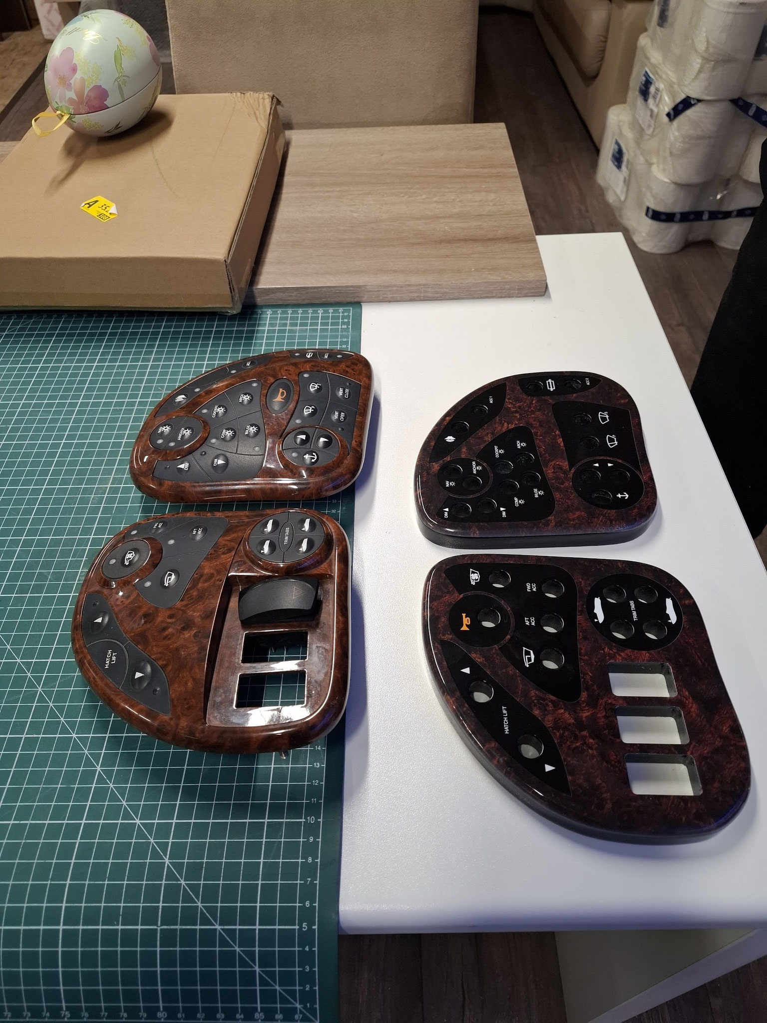 Reproduction tableau de commandes de bateau 