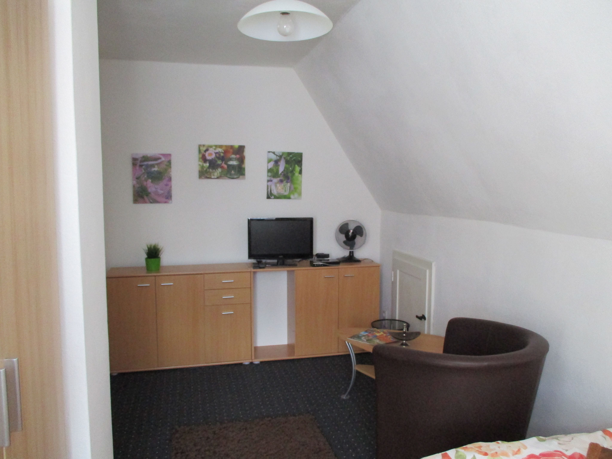 Einzelzimmer Obergeschoss Bild 2