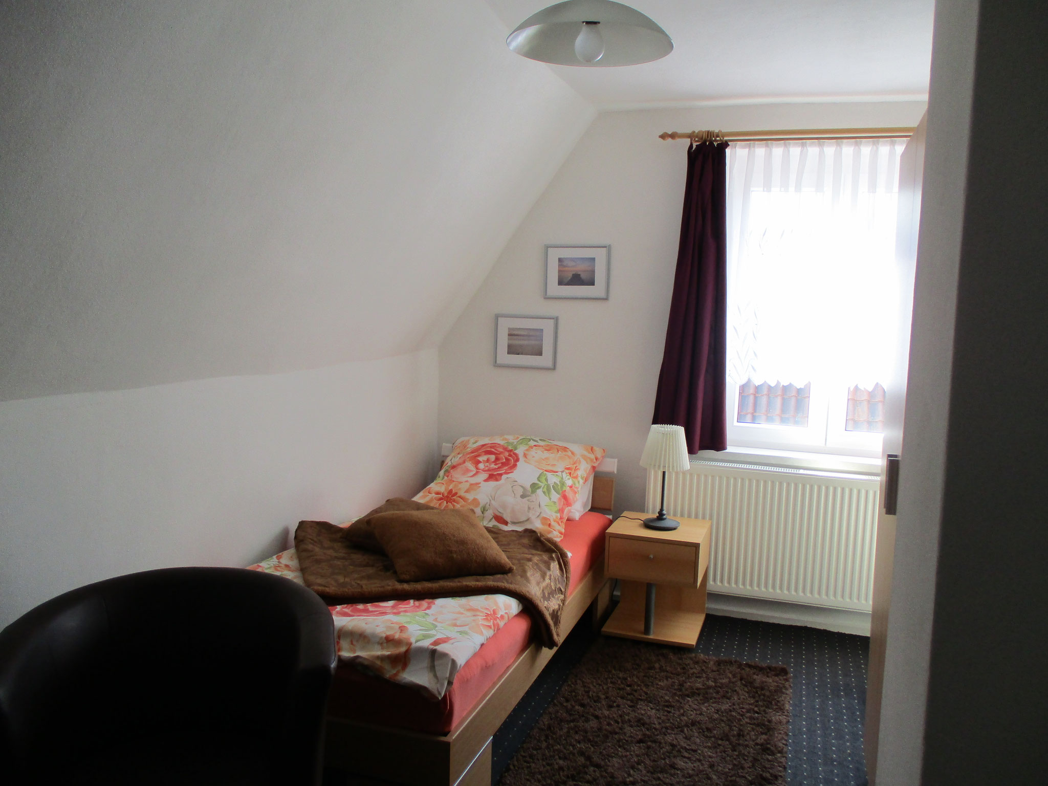 Einzelzimmer Obergeschoss Bild 1
