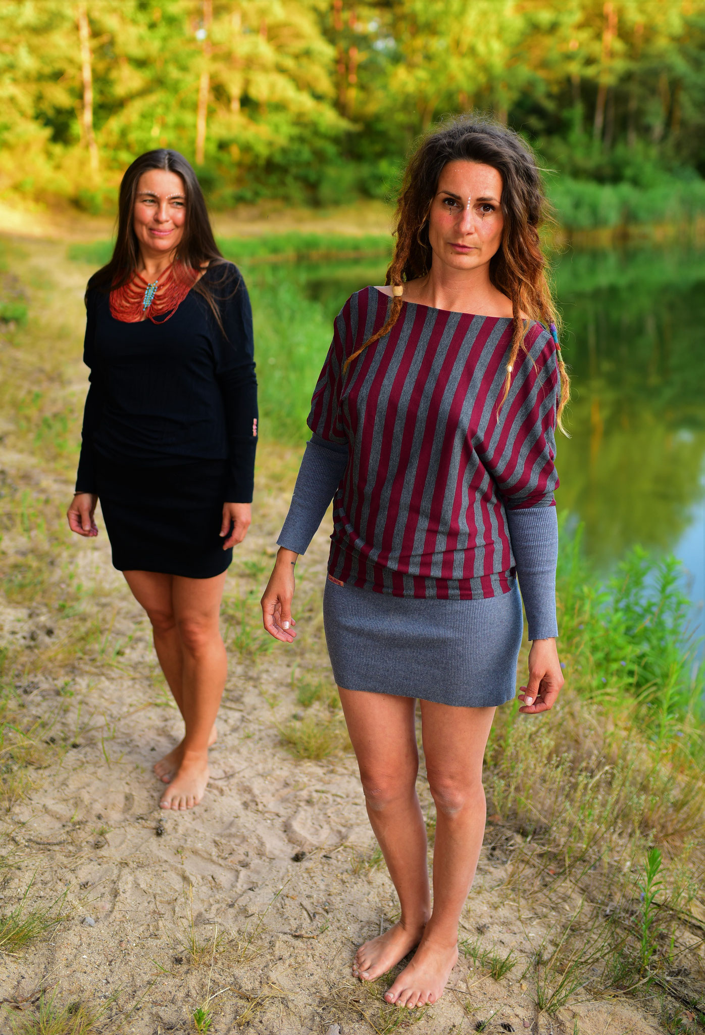 Jerseykleid in uni und gestreift...