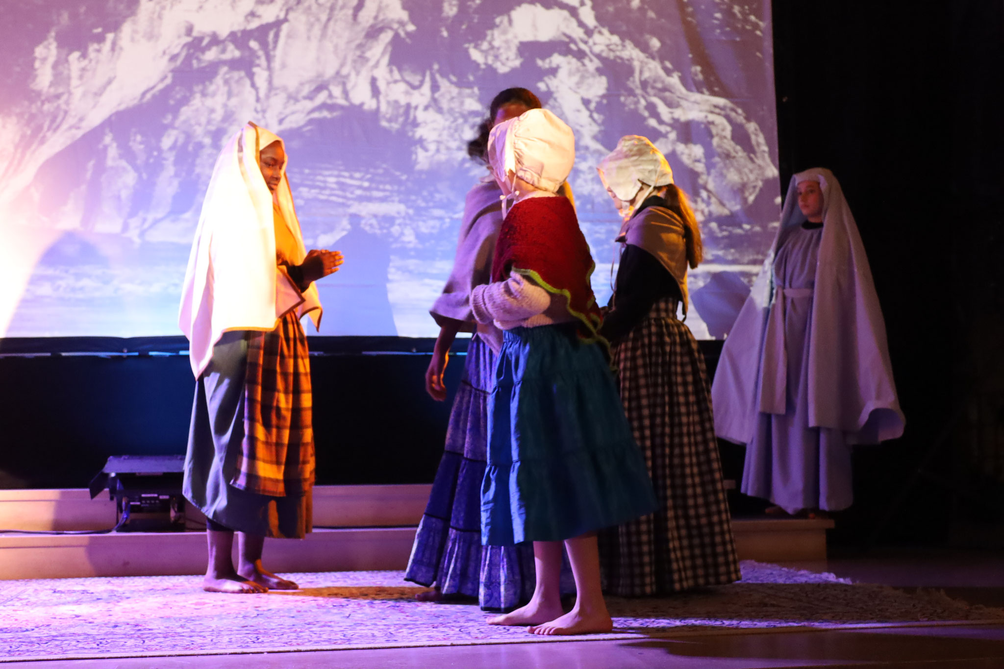 Intertableau : la vie de Bernadette - (c) JDR