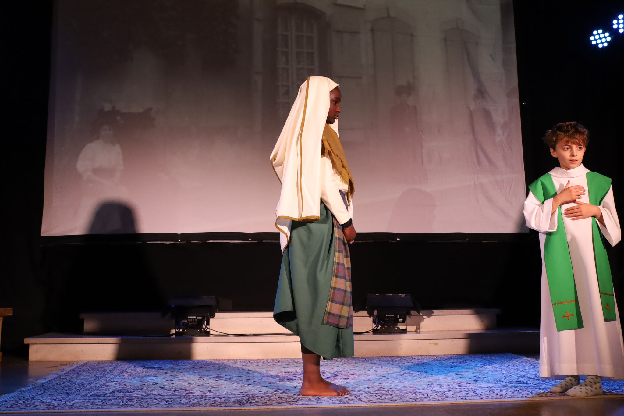 Intertableau : la vie de Bernadette - (c) JDR