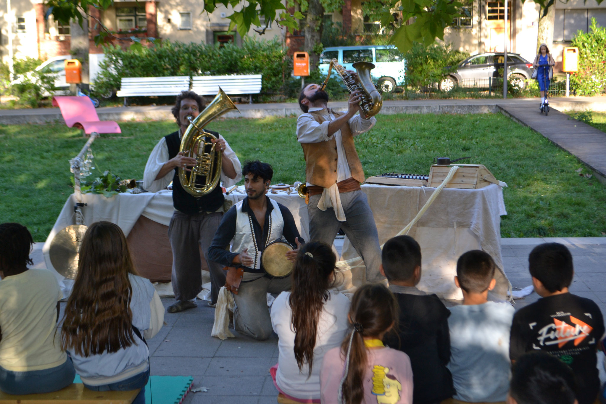 Kabinet Mirage mit "Wasserklang" auf dem Letteplatz, Foto: Florina Limberg