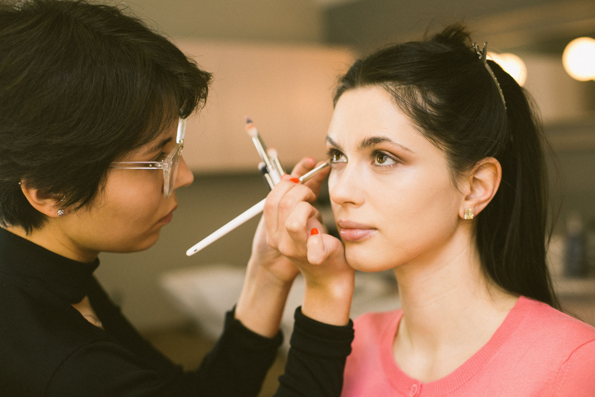 atelier beauté manucure express en entreprise pour partager un moment de détente entre collègues