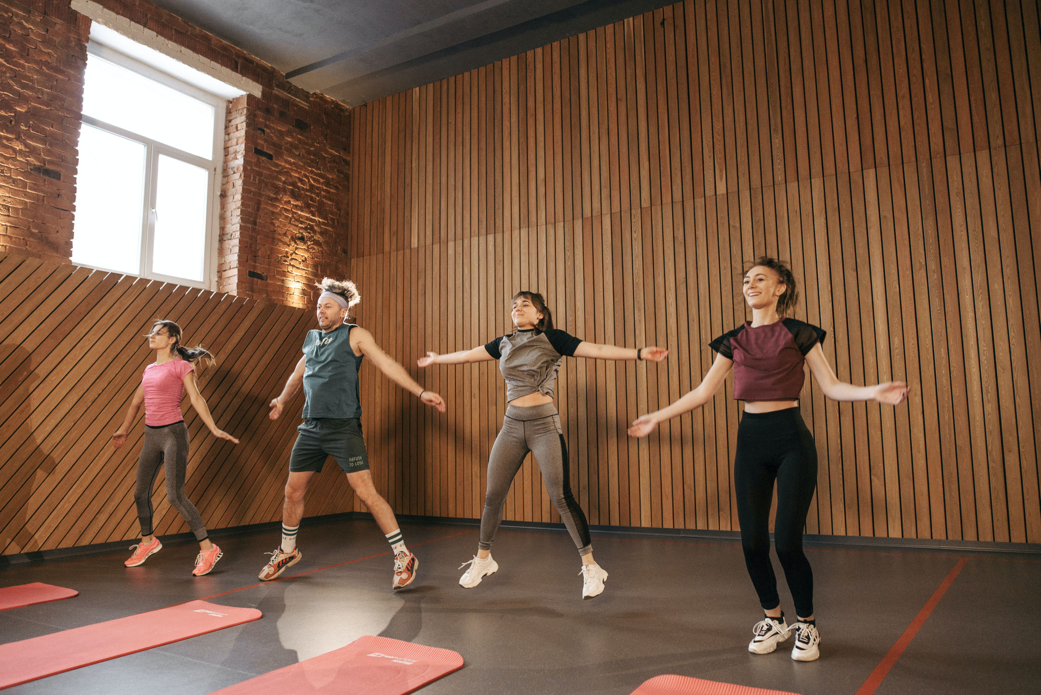 activité de coaching sportif au bureau pour encourager l’activité physique des collaborateurs