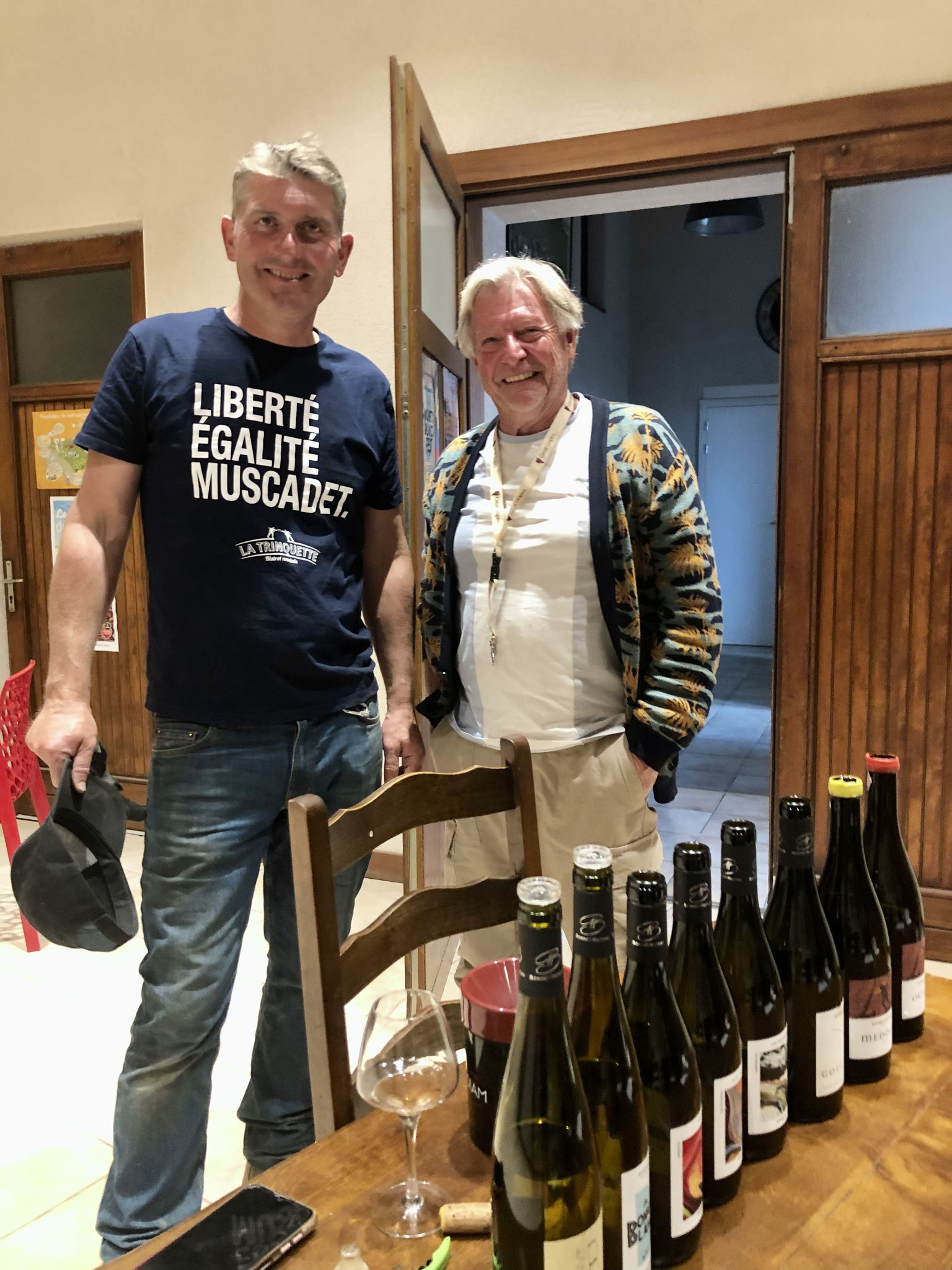 Met Jean-Jacques Bonnet van domaine Bonnet-Huteau in Muscadet de Sèvre et Maine, Loire, Frankrijk: ziet vooral regeneratieve wijnbouw als samenspel tussen wijngaard en omgeving.
