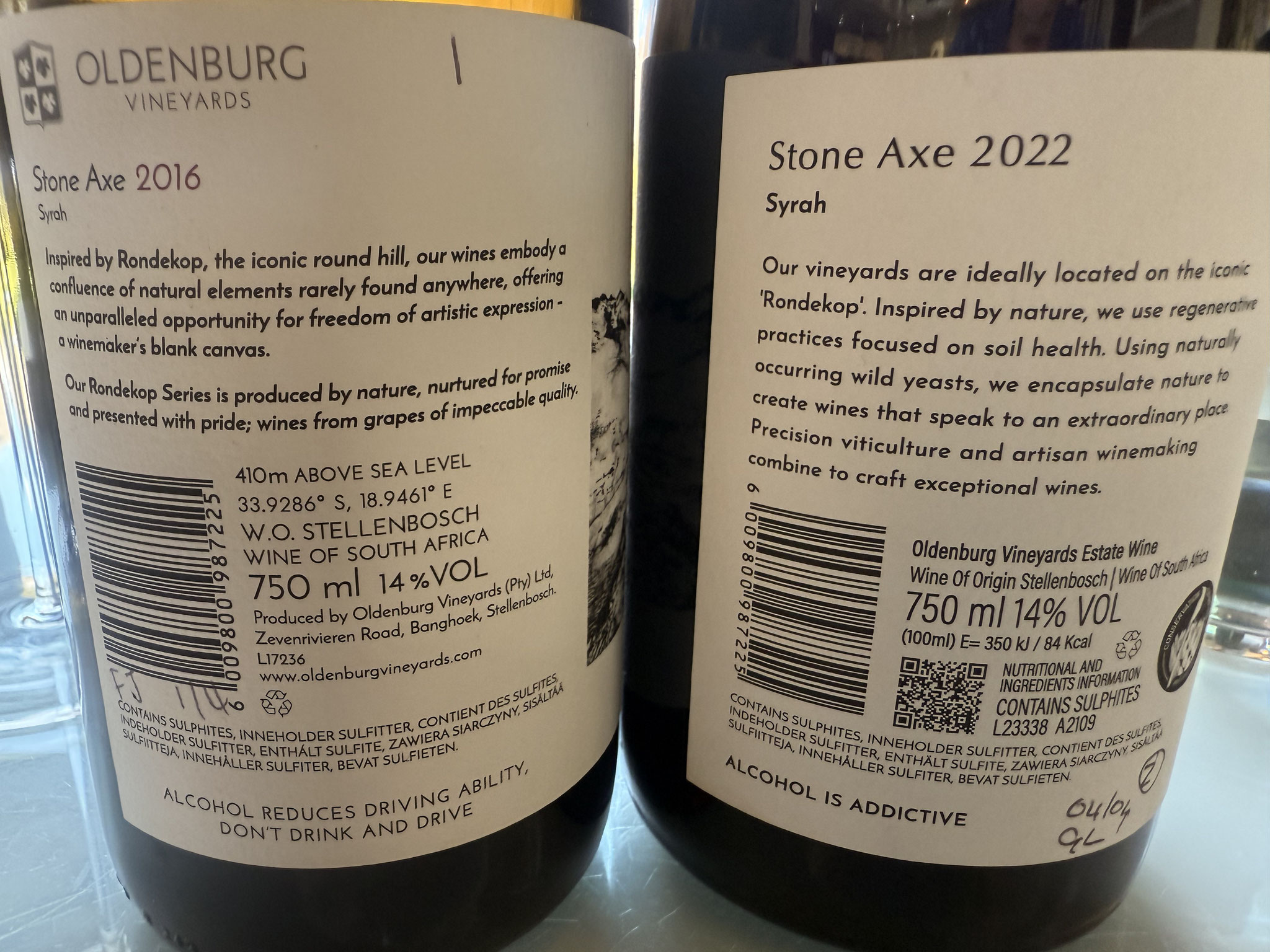 2021: Intens zw pruim,cassis, bramen, lavendel, drop, caramel, ceder, Zet vol@, sappig , goed in balans met kruiden en rijpe tannines, Lang