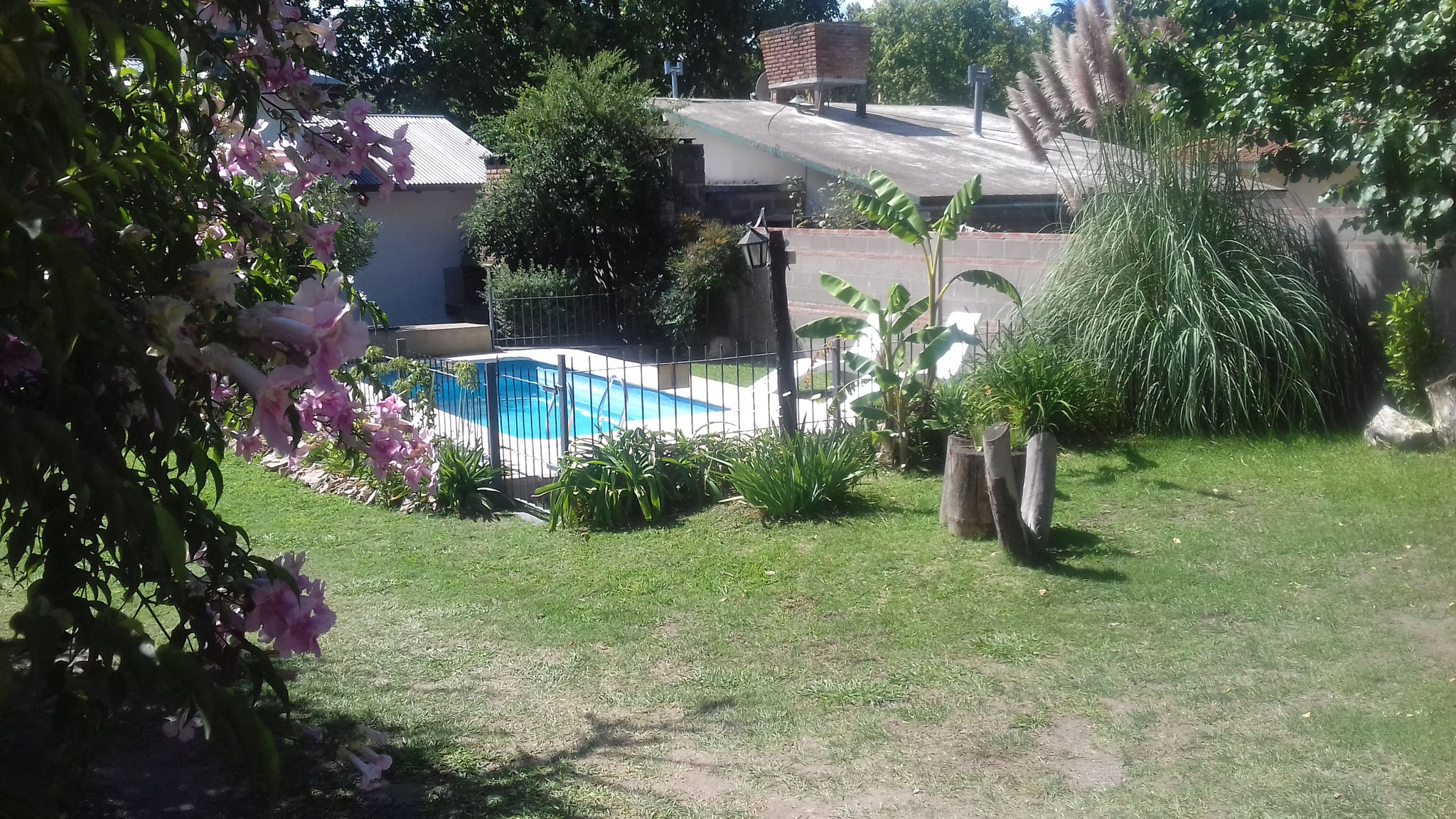 Cerco perimetral en piscina 