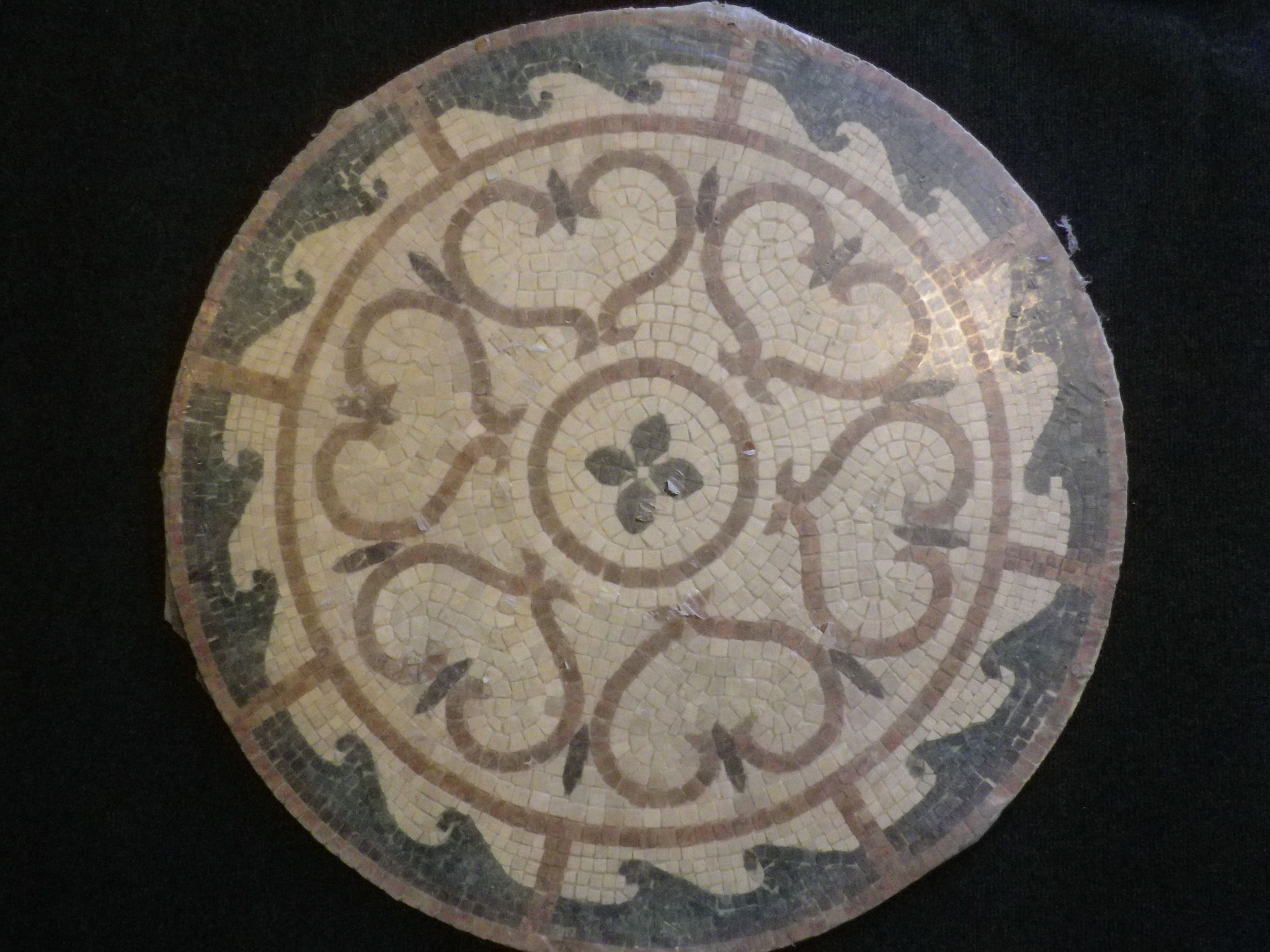 mosaïque rosace pour sol ou dessus de table en marbre diamètre du rond: 80 cm