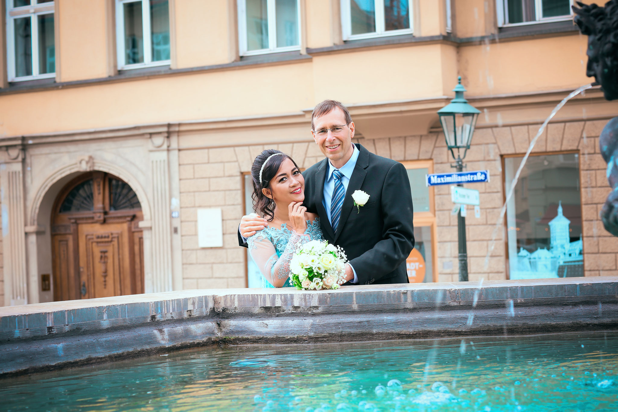 hochzeit-standesamt-augsburg-fotostudio-diamond-deluxe.jpg