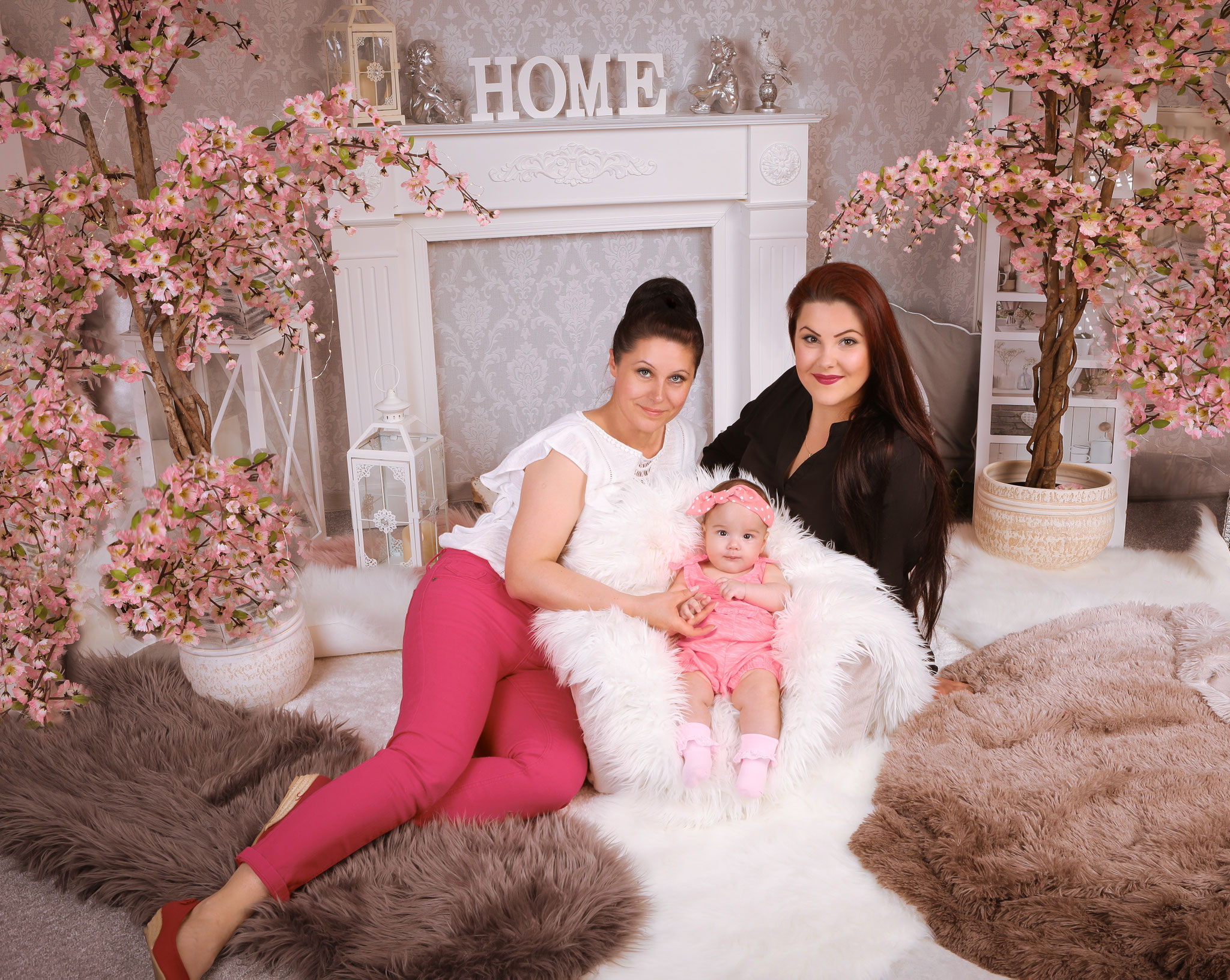 familienfotos-augsburg-fotostudio-diamond-deluxe.jpg