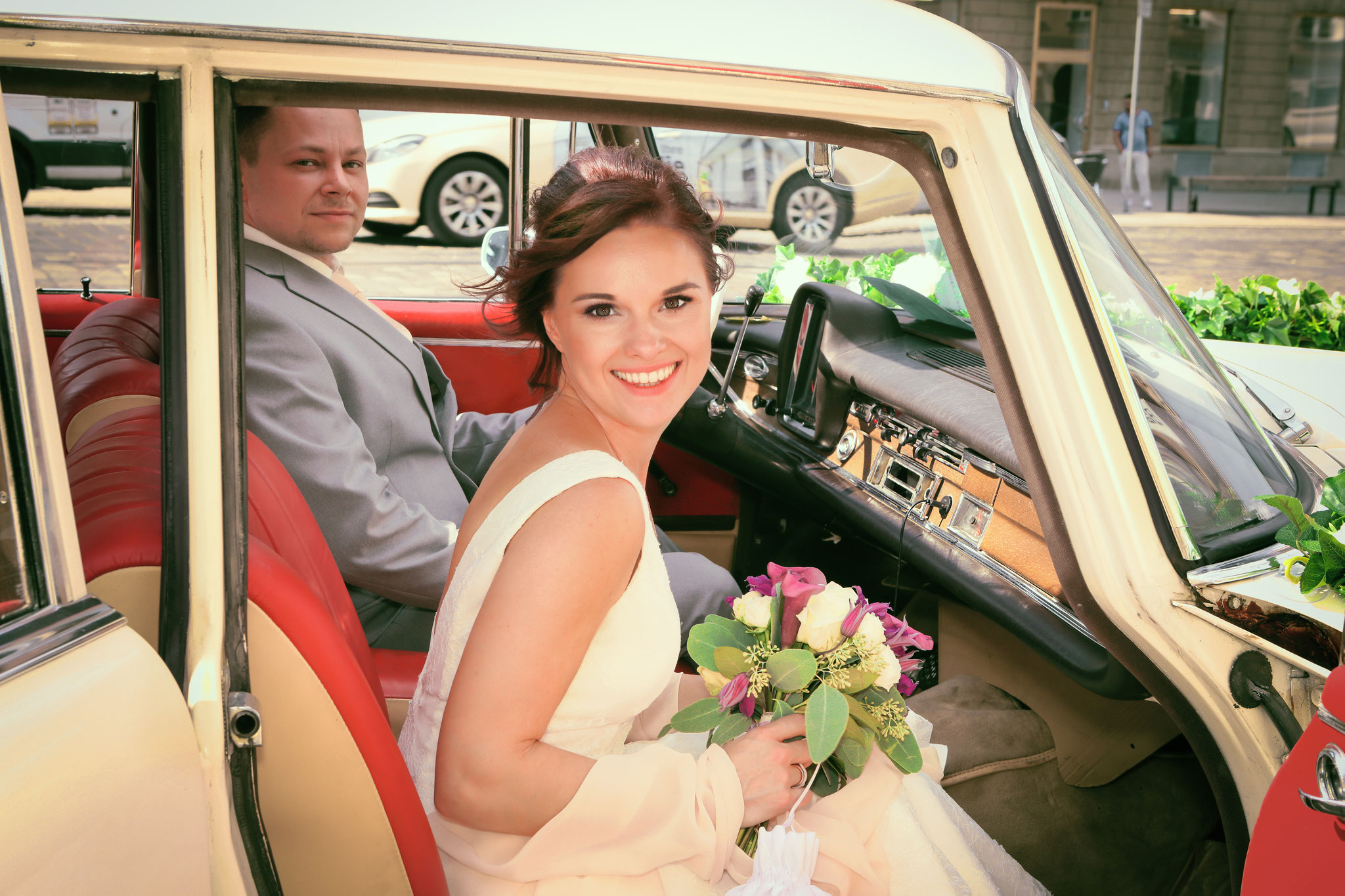 hochzeit-standesamt-augsburg-fotostudio-diamond-deluxe.jpg