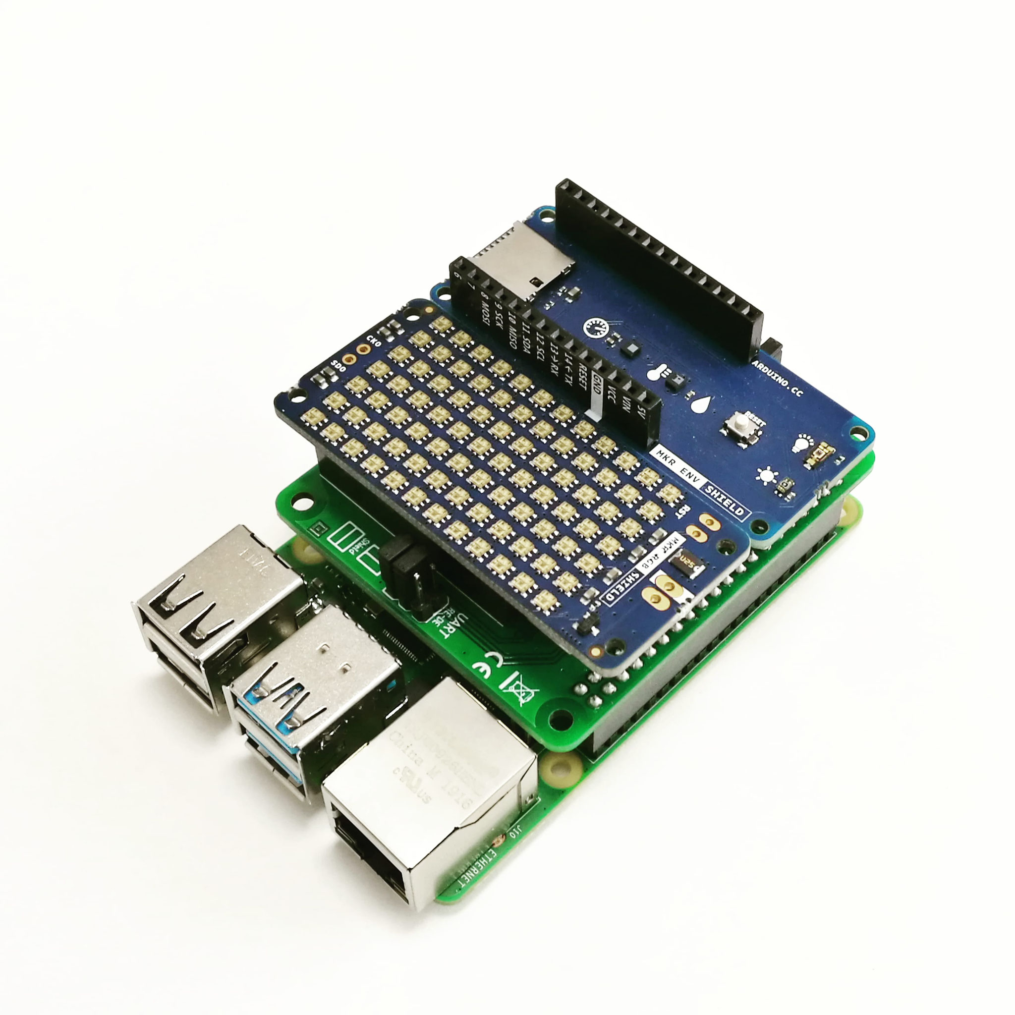 Raspberry HAT for adapting Arduino MKR shields