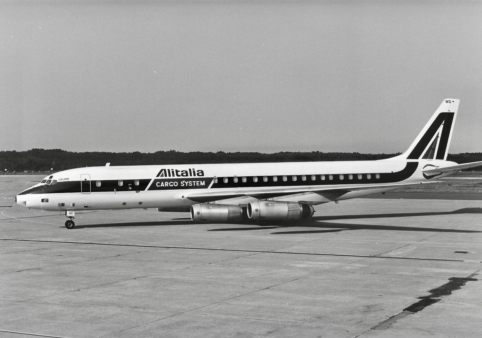 I-DIWQ Douglas DC-8-62CF-H 45961 361 JT3D-3B s3  Alitalia 1968 © collezione Maurizio Noè p.g.c. - Piti Spotter Club Verona 