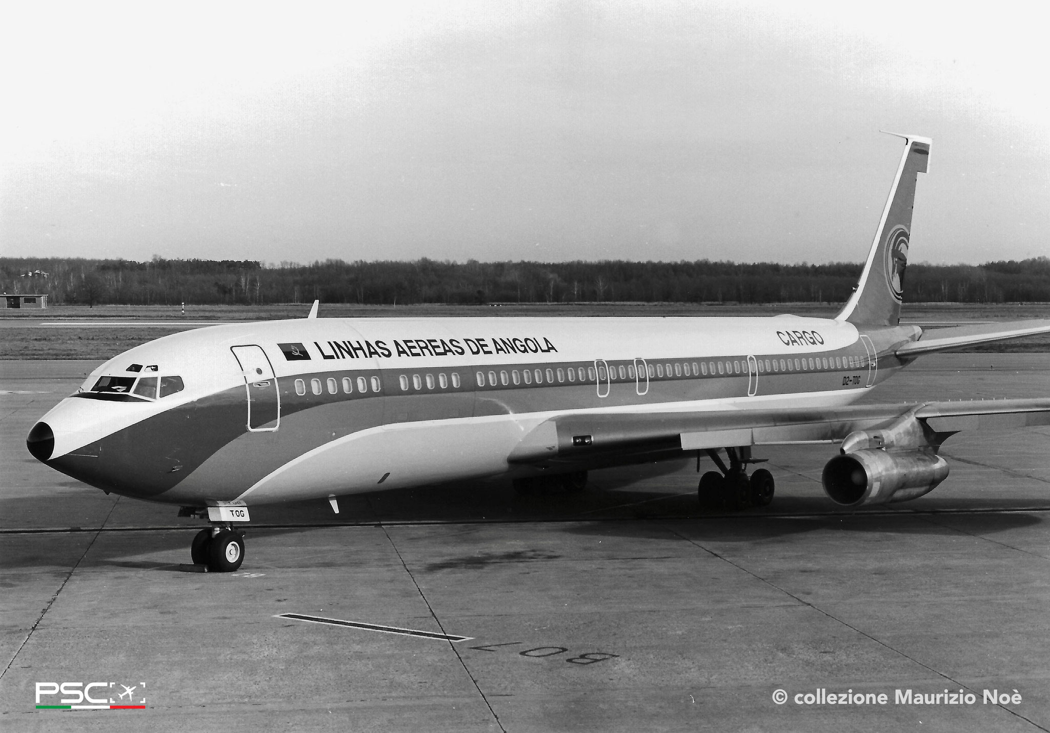 D2-TOG Boeing 707-373C 18583 346 JT3D-3B  TAAG 1963 © collezione Maurizio Noè p.g.c. - Piti Spotter Club Verona