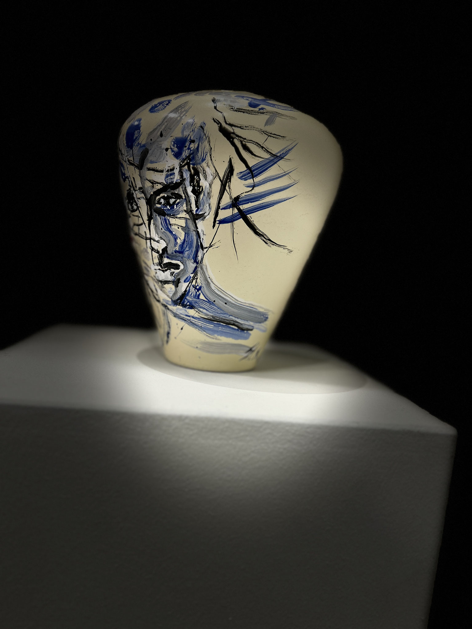 Vase 2024, Höhe: 20cm, Breite: 16cm