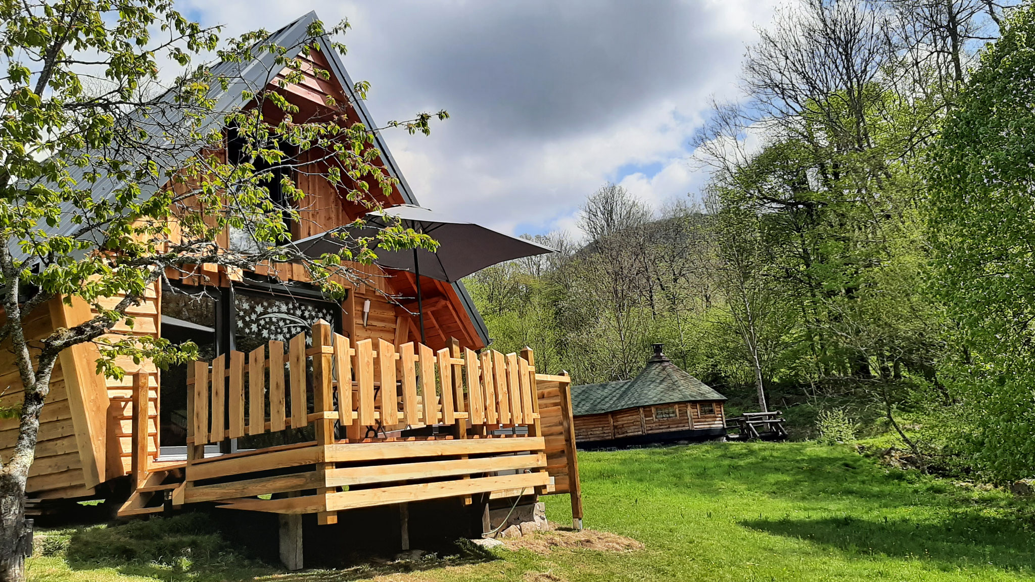 La cabane-trappeur-spa-vosges-domaine du Châtelet-Ferdrupt