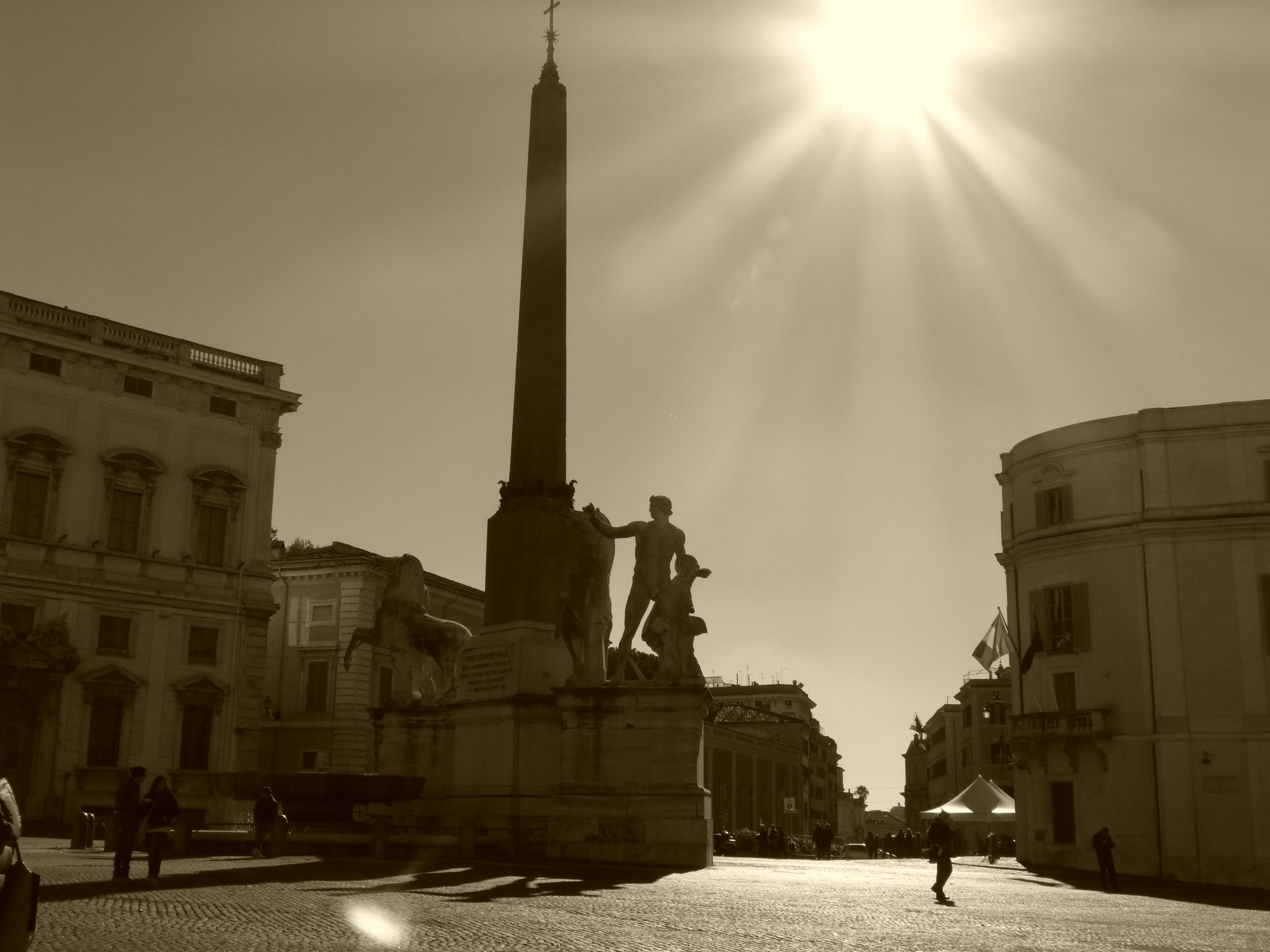 Dioskurenbrunnen vor dem dem Palazzo del Quirinale 