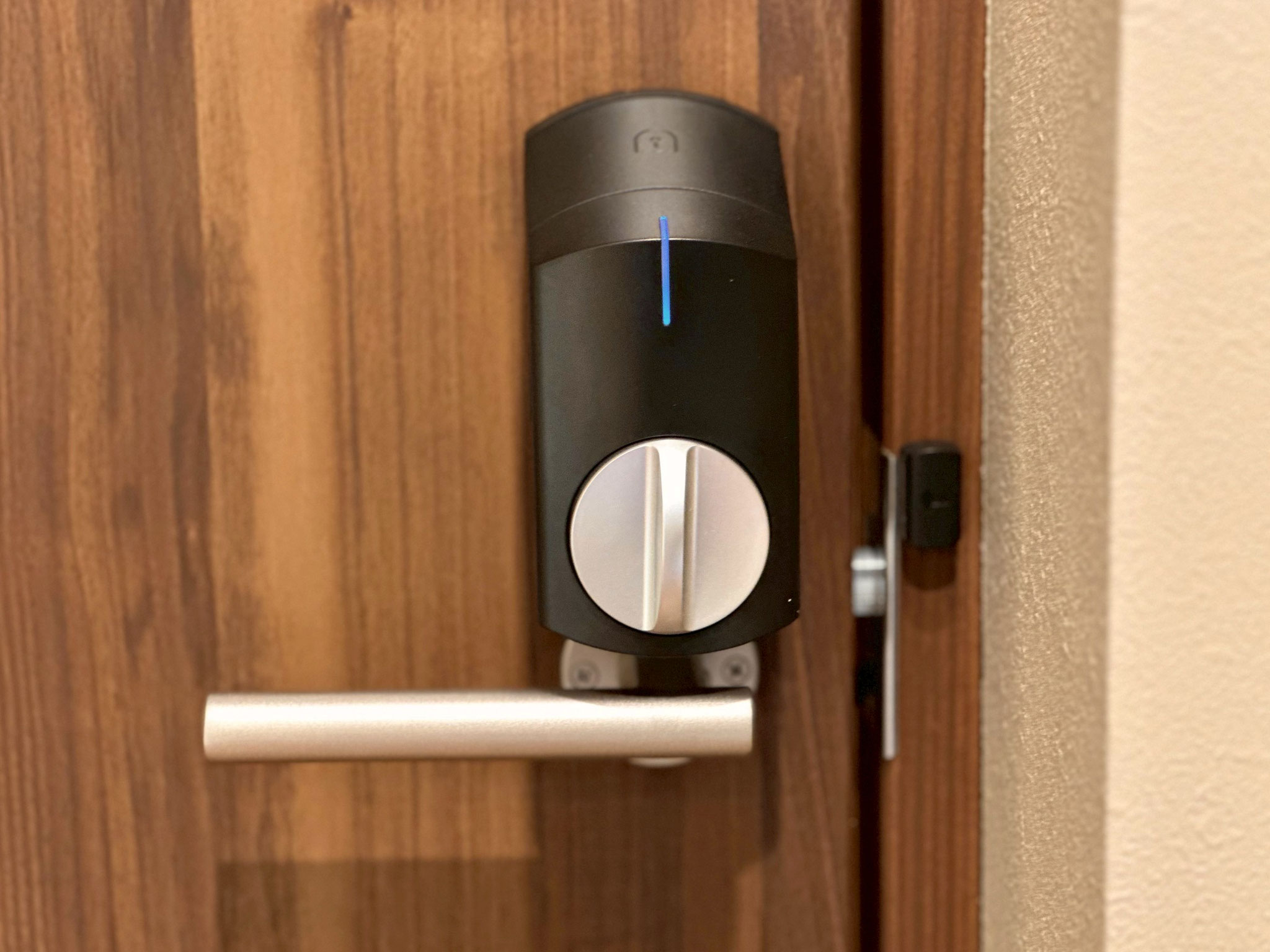 各部屋はスマートキー採用(オートロック機能付き)