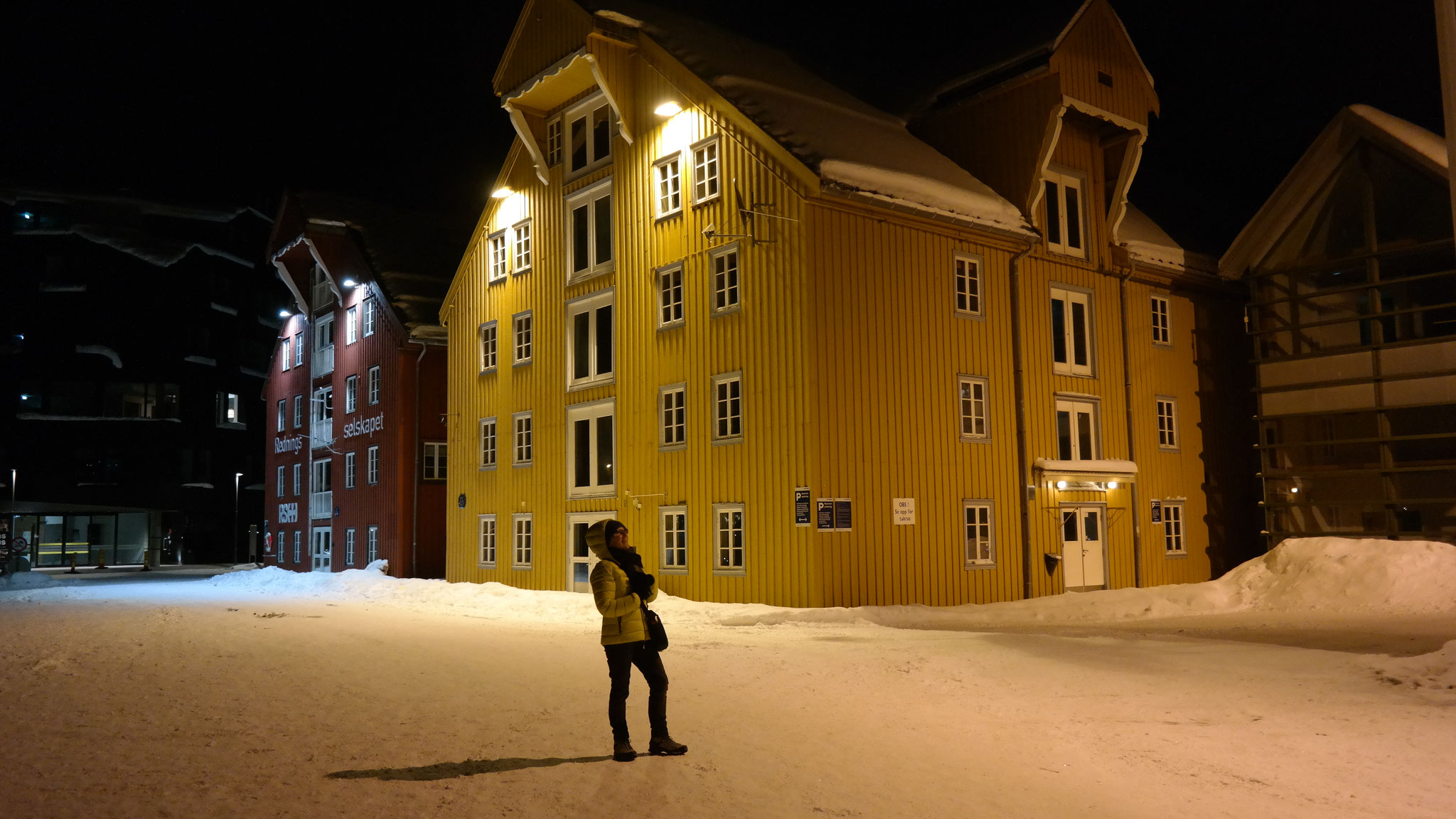 Tromsö Norwegen um Mitternacht
