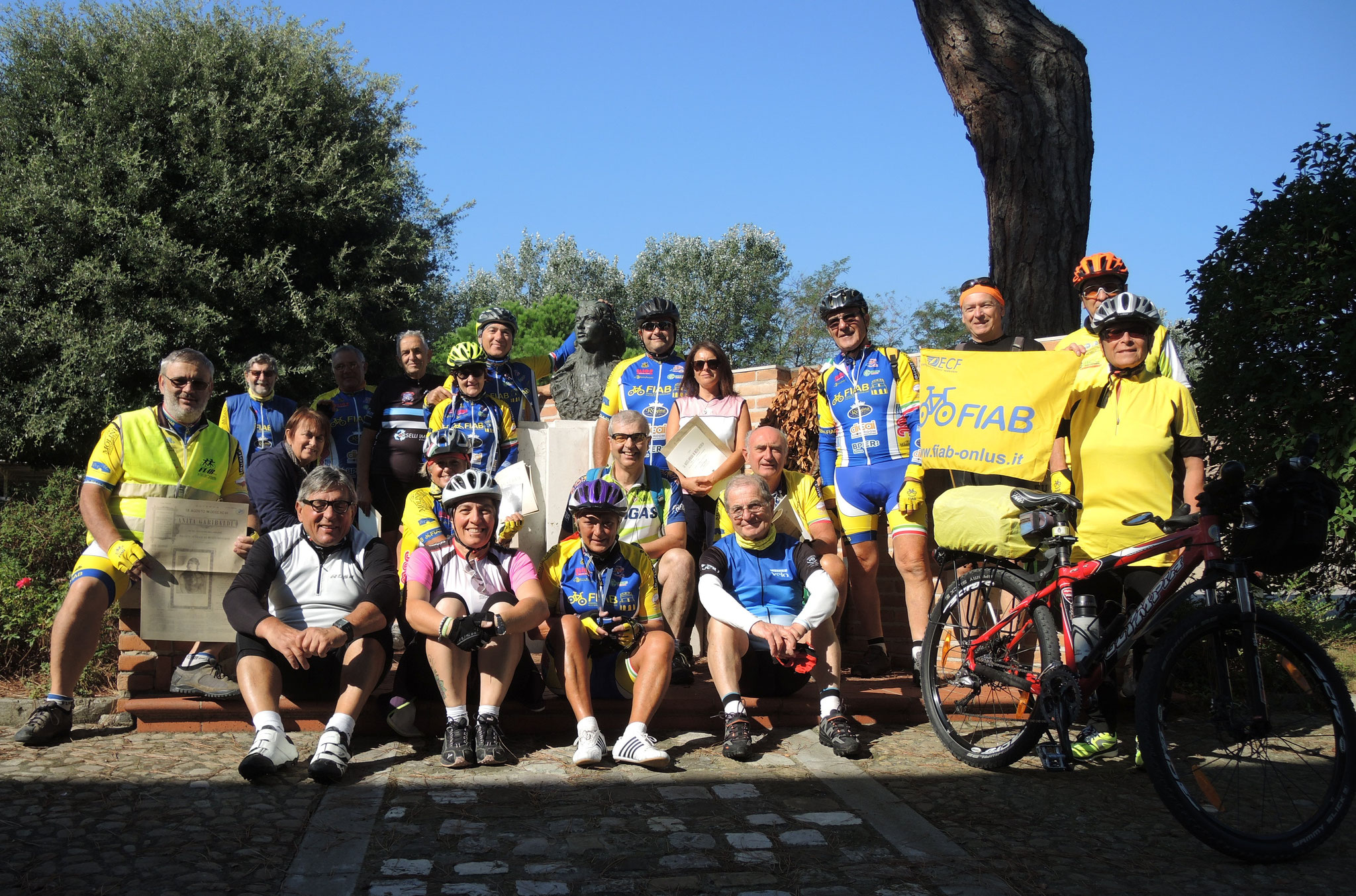 Fattoria Guiccioli Monumento Anita