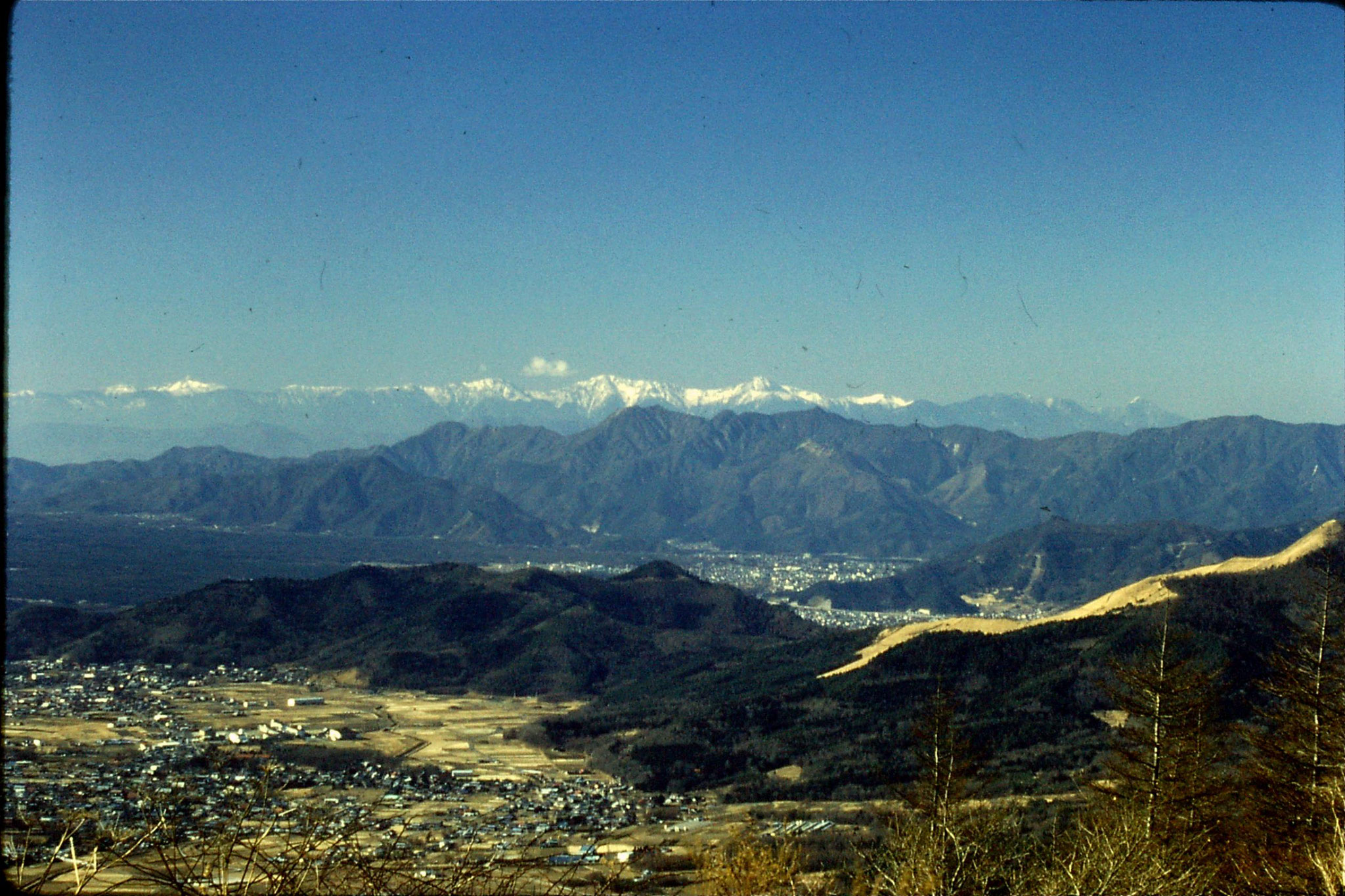 31/12/1988: 10: view across Five Lake area