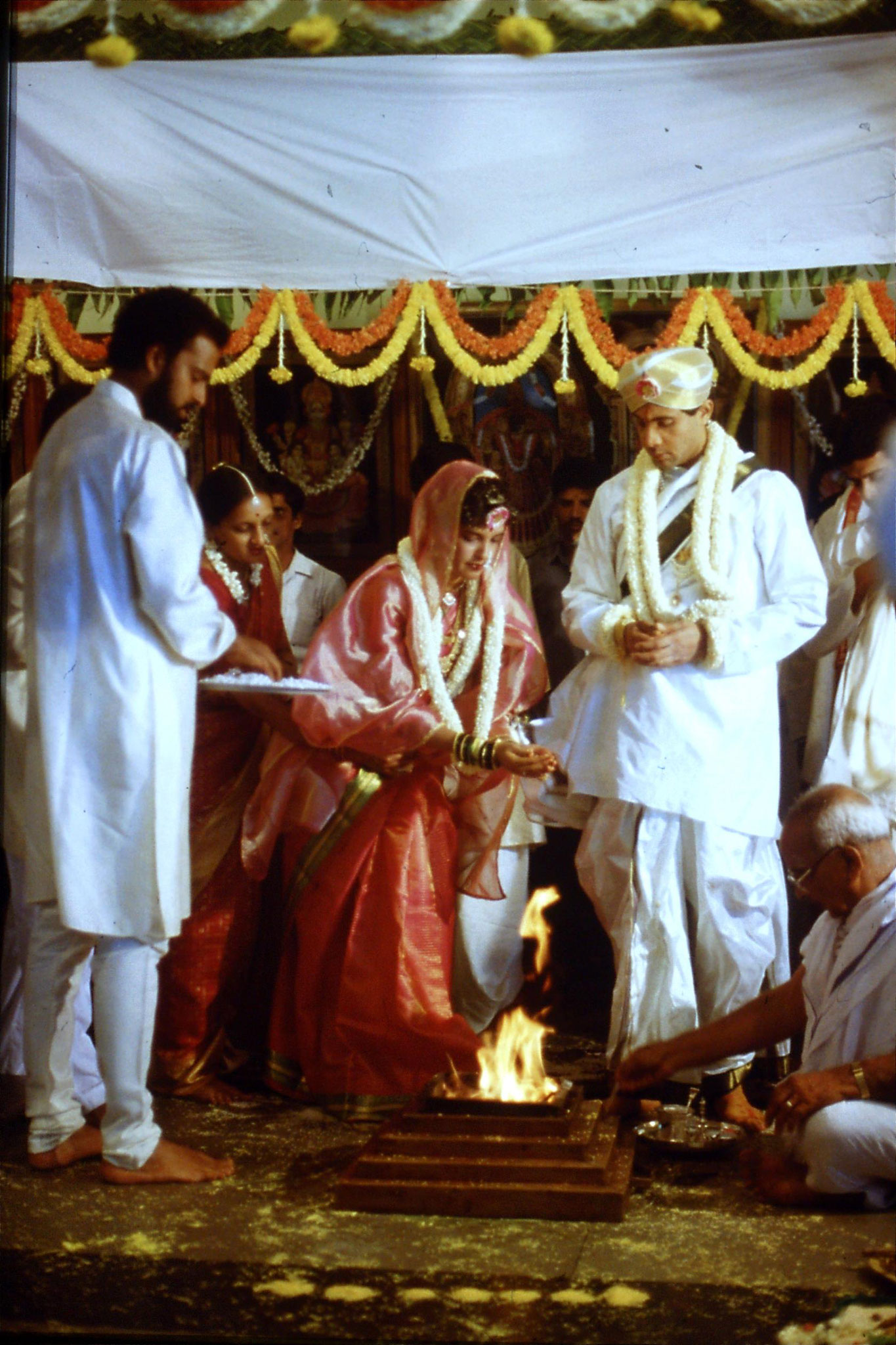 108/24: 18/3/1990 Bangalore wedding ceremony