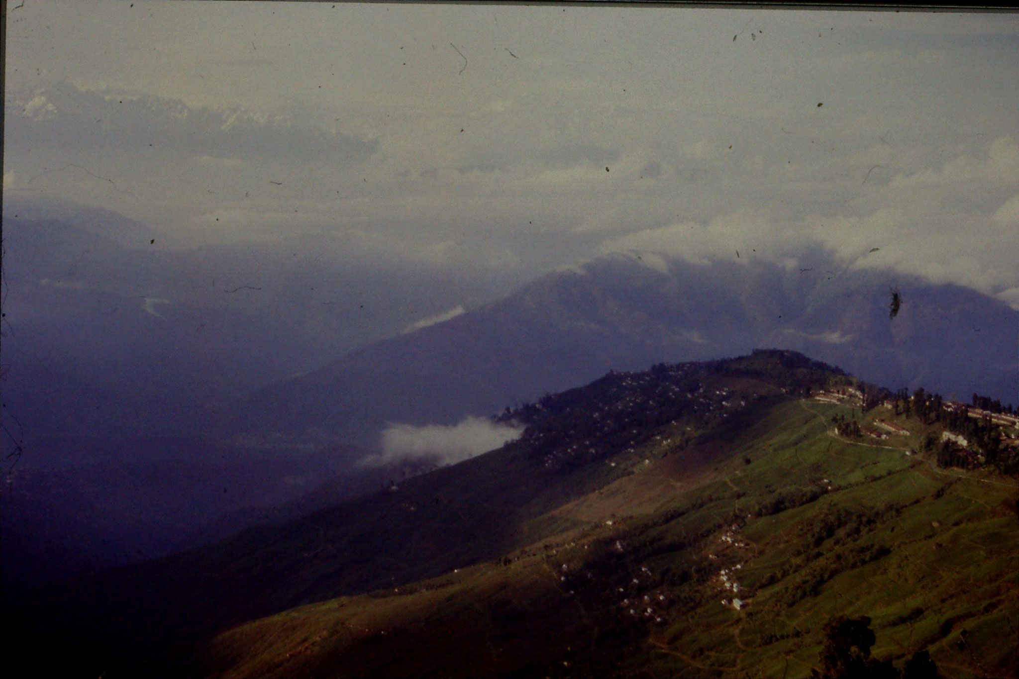 3/5/1990: 4: Darjeeling view north