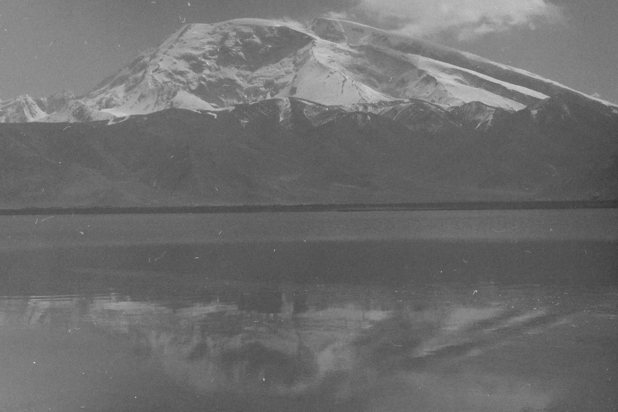 10/9/1989: 4: Lake Karakul