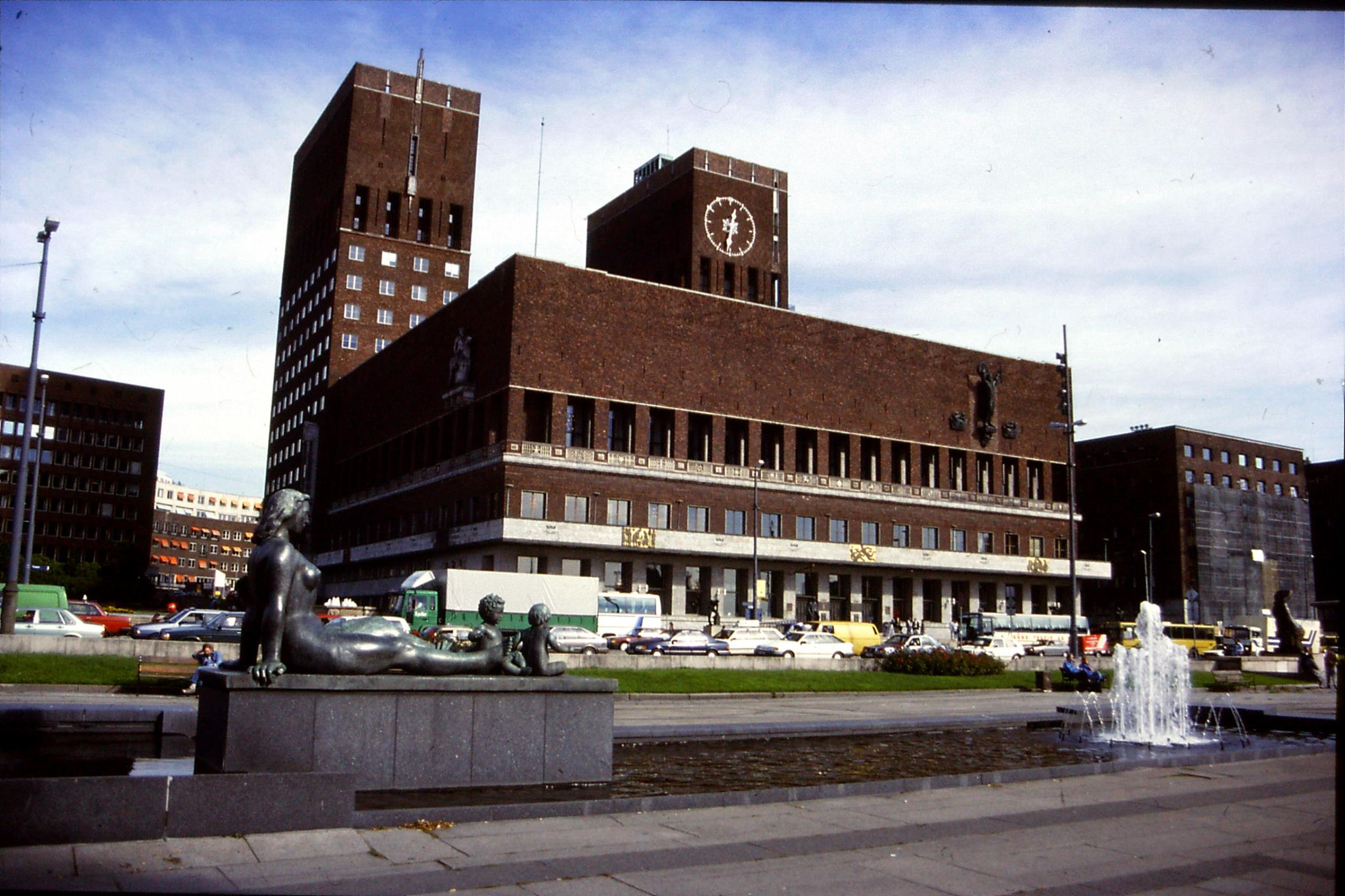 16/9/1988: 8: Oslo City Hall