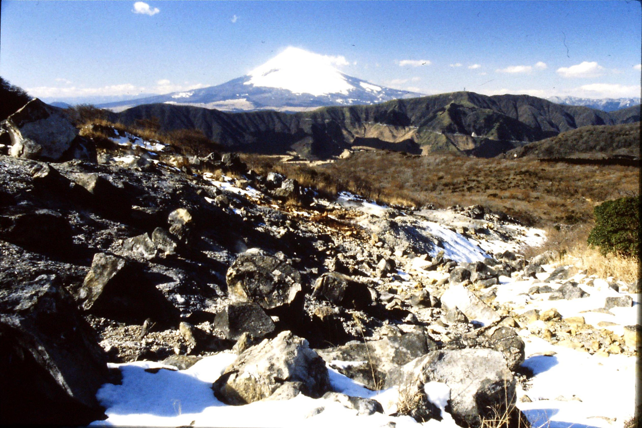 28/1/1989: 27: hotsprings and Mt Fuji