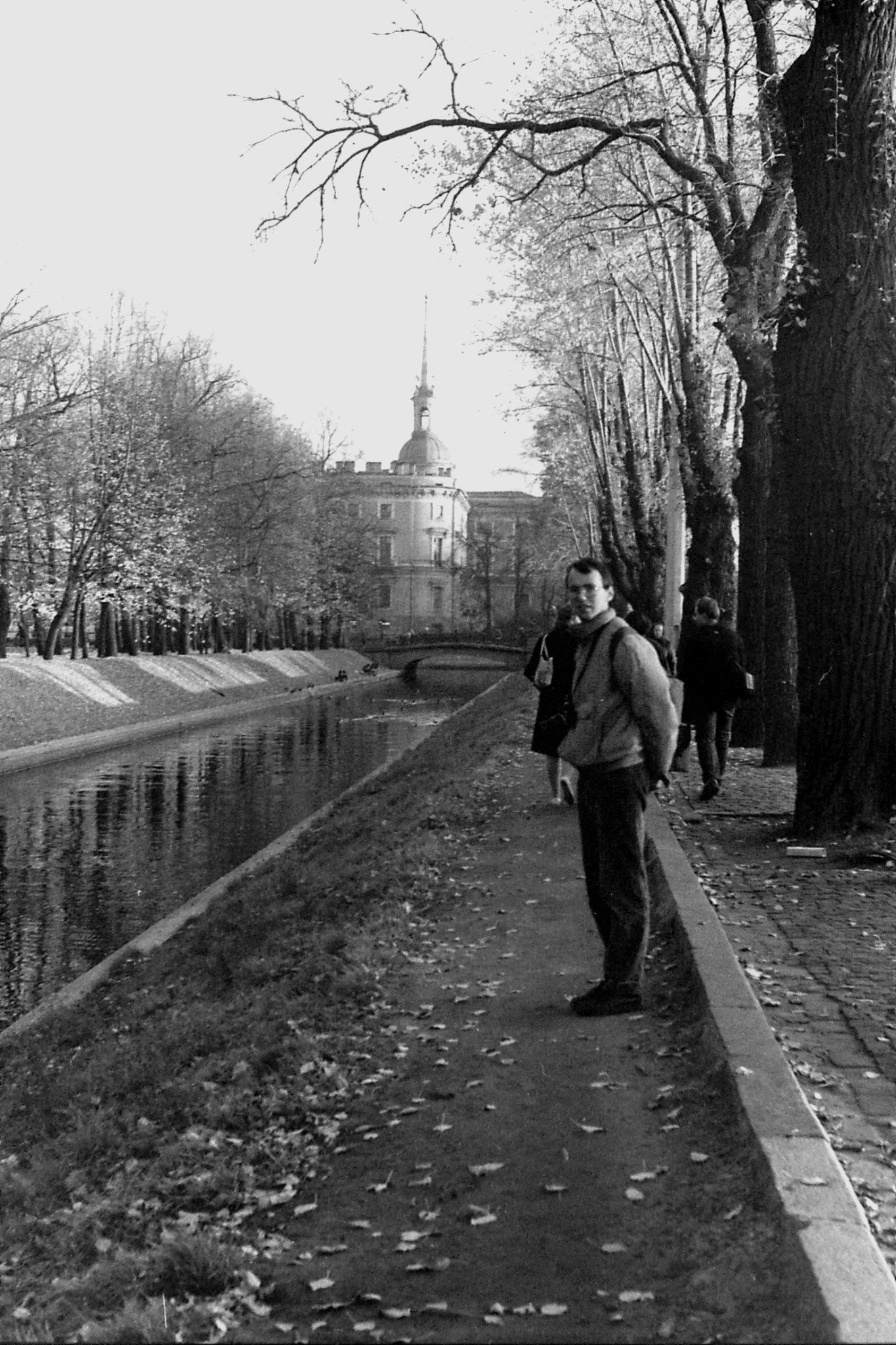 13/10/1988: 16: R at Michaelovsky Palace