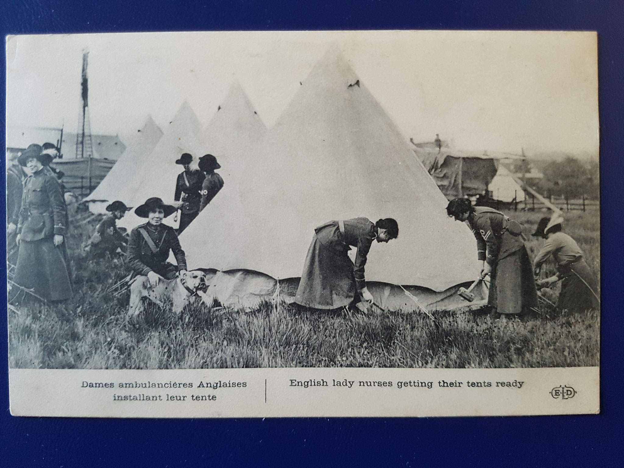 43: English lady nurses getting their tents ready