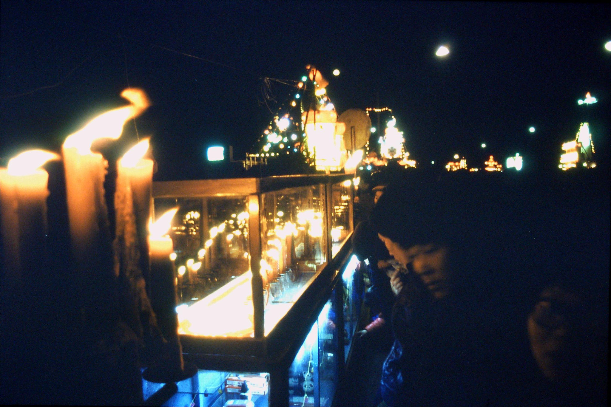 20/2/1989: 33: Qufu New Year lanterns