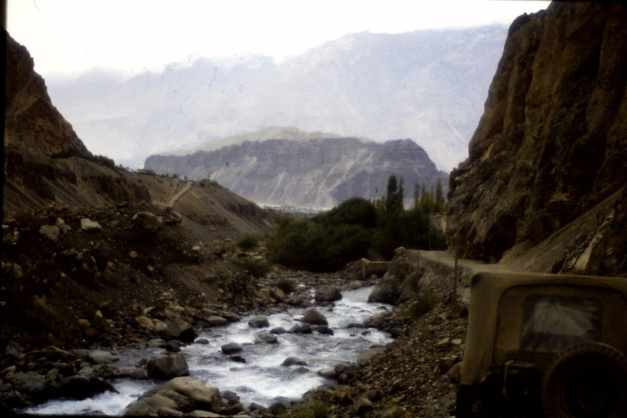 11/10/1989: 13: Skardu, from south