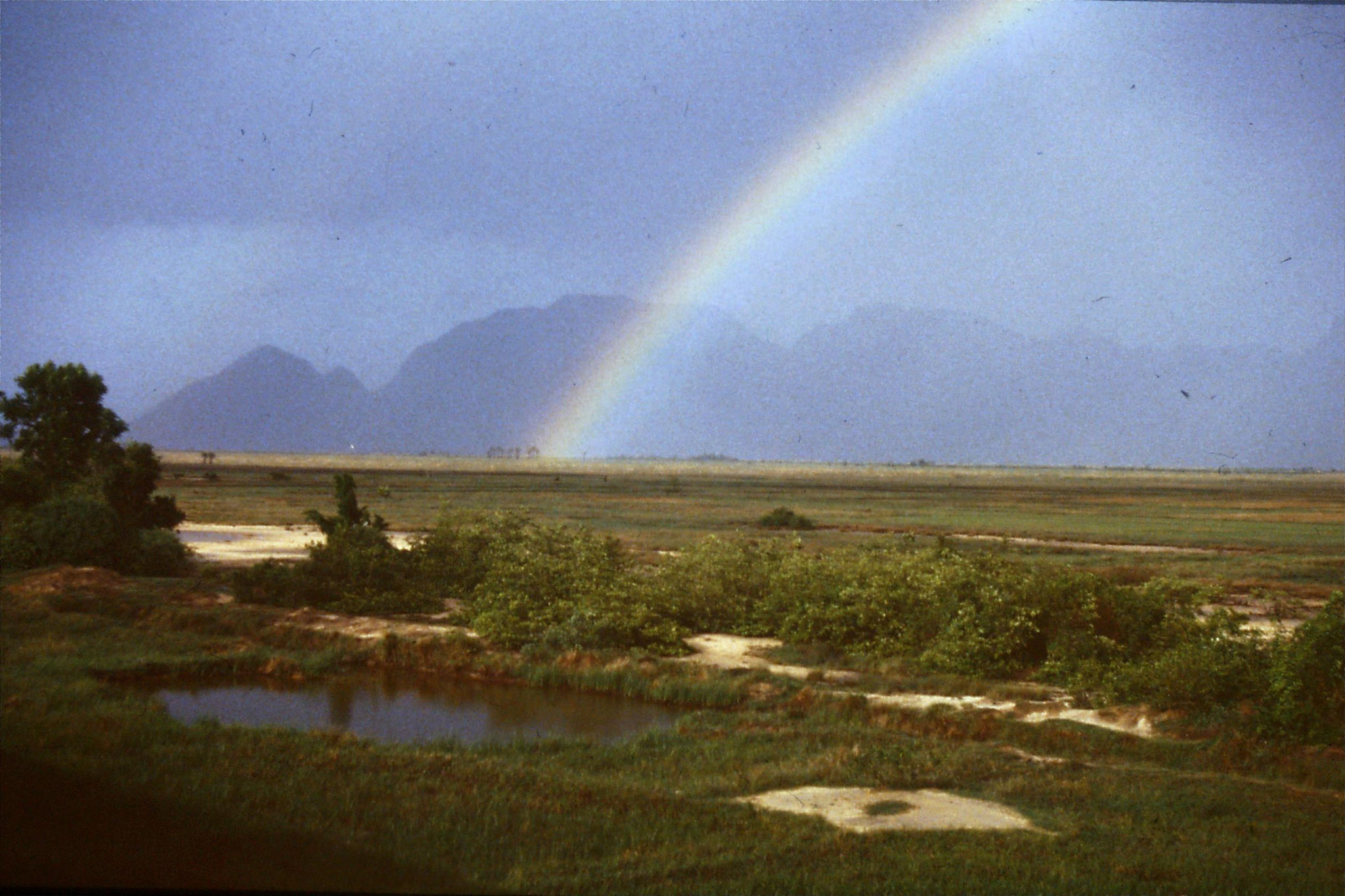 18/6/1990: 17: near Bang Saphan Na