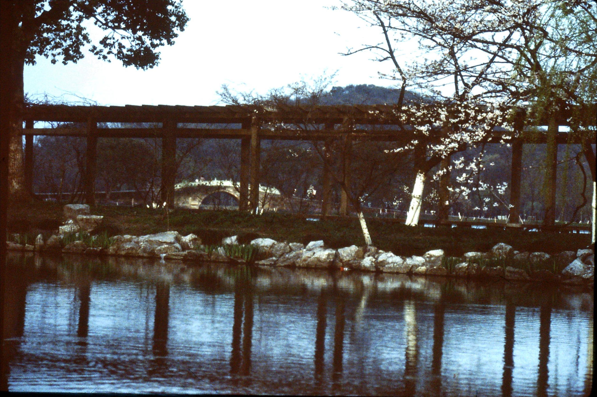 26/3/1989: 24: Yingbo bridge