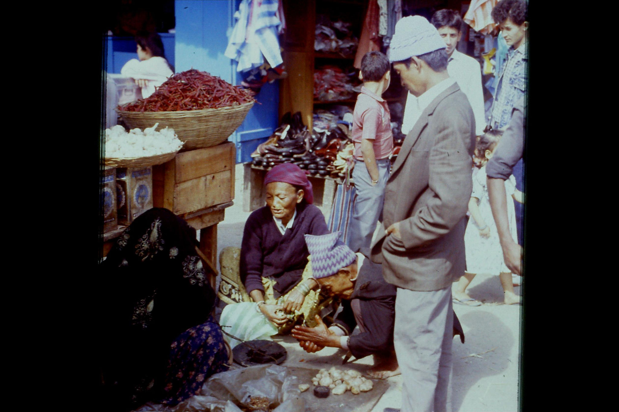 115/4: 22/4/1990 Gangtok - Lal Market