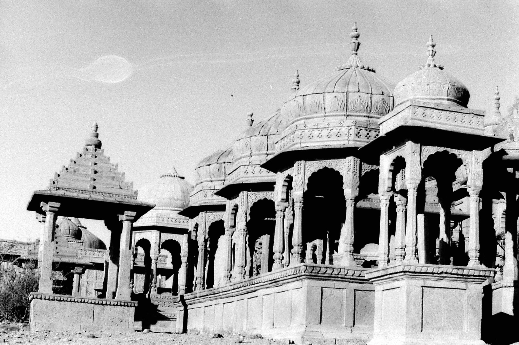 4/12/1989: 6: Jaisalmer cenotaph domes