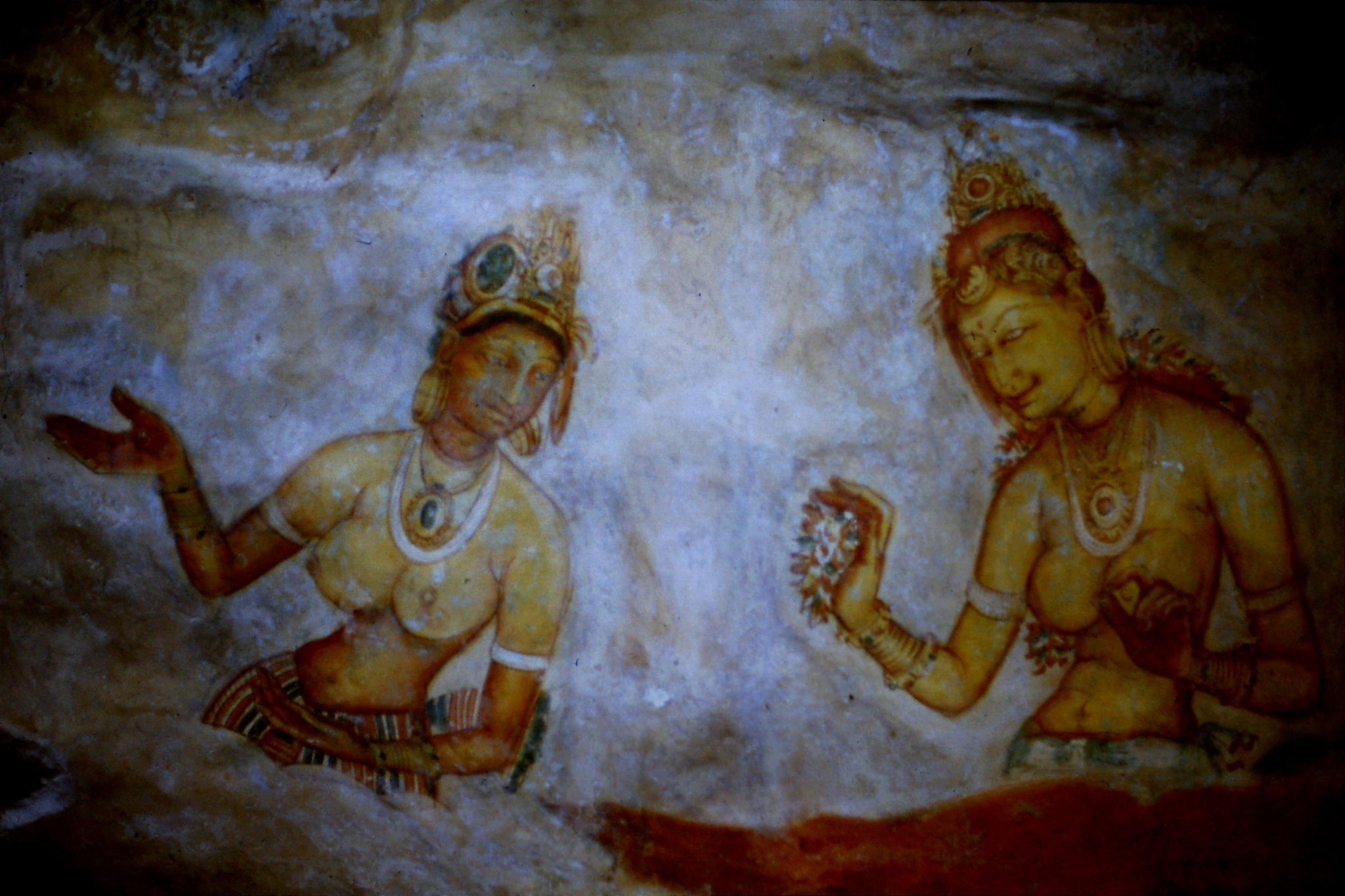 102/29: 7/2/1990 Sigiriya fresco