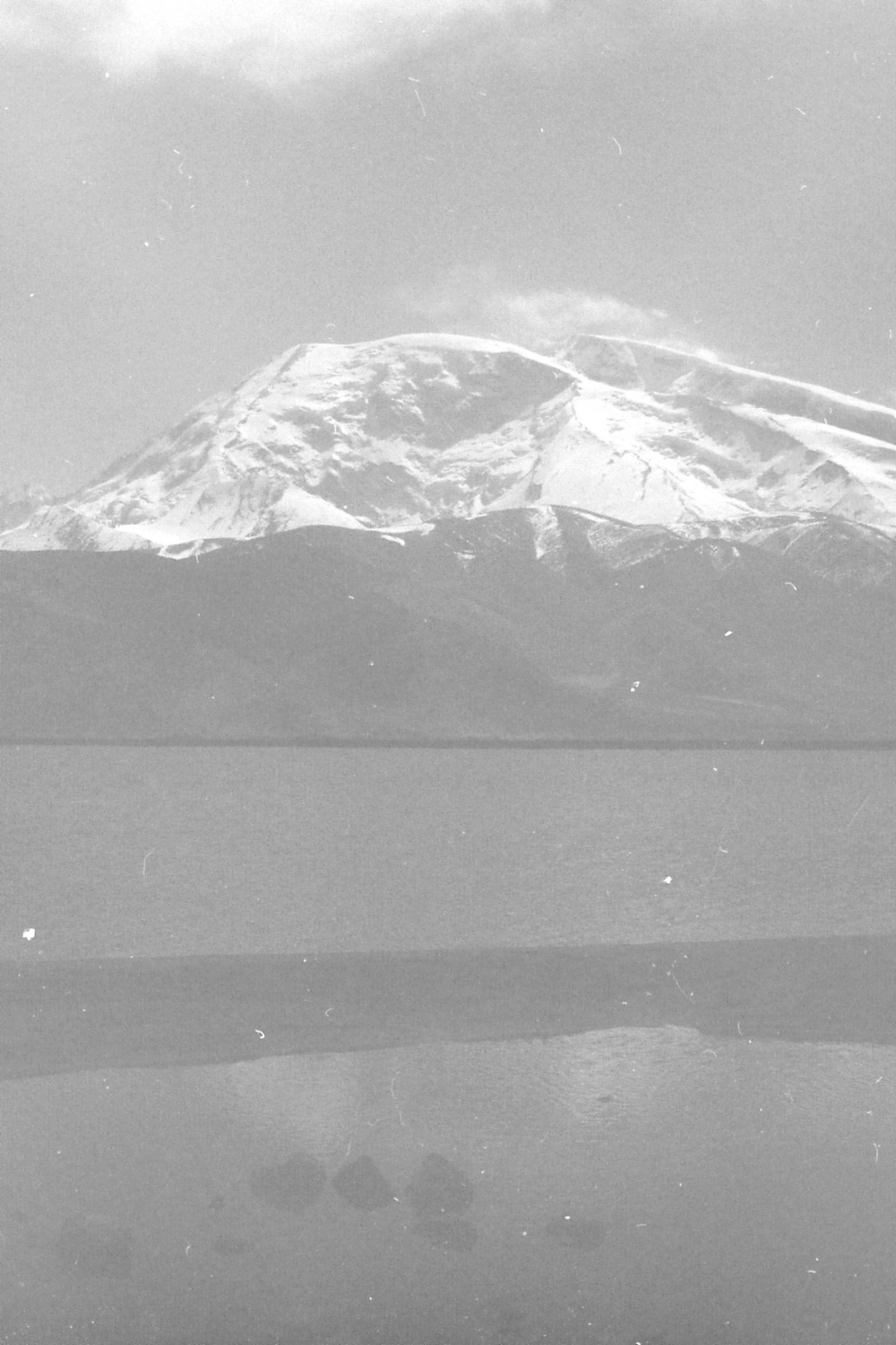 10/9/1989: 3: Lake Karakul