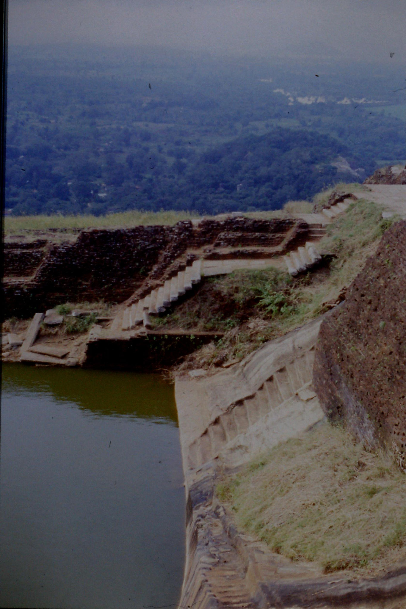 102/30: 7/2/1990 Sigiriya - bathing pools on top of the rock, jungle towards Kandy